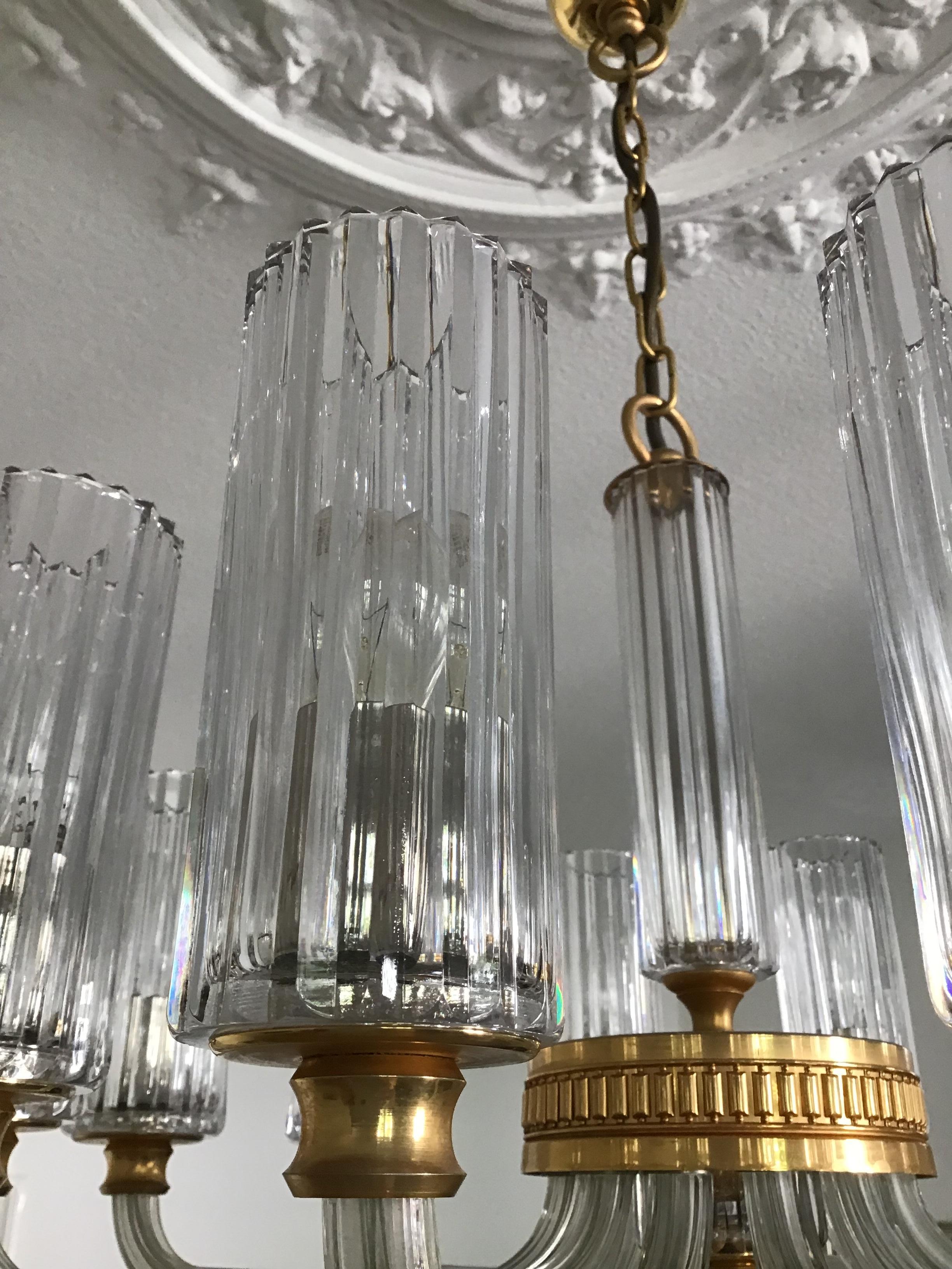 12-Light Italian Glass and Gilt Brass Chandelier, circa 1980s In Excellent Condition For Sale In Wiesbaden, Hessen