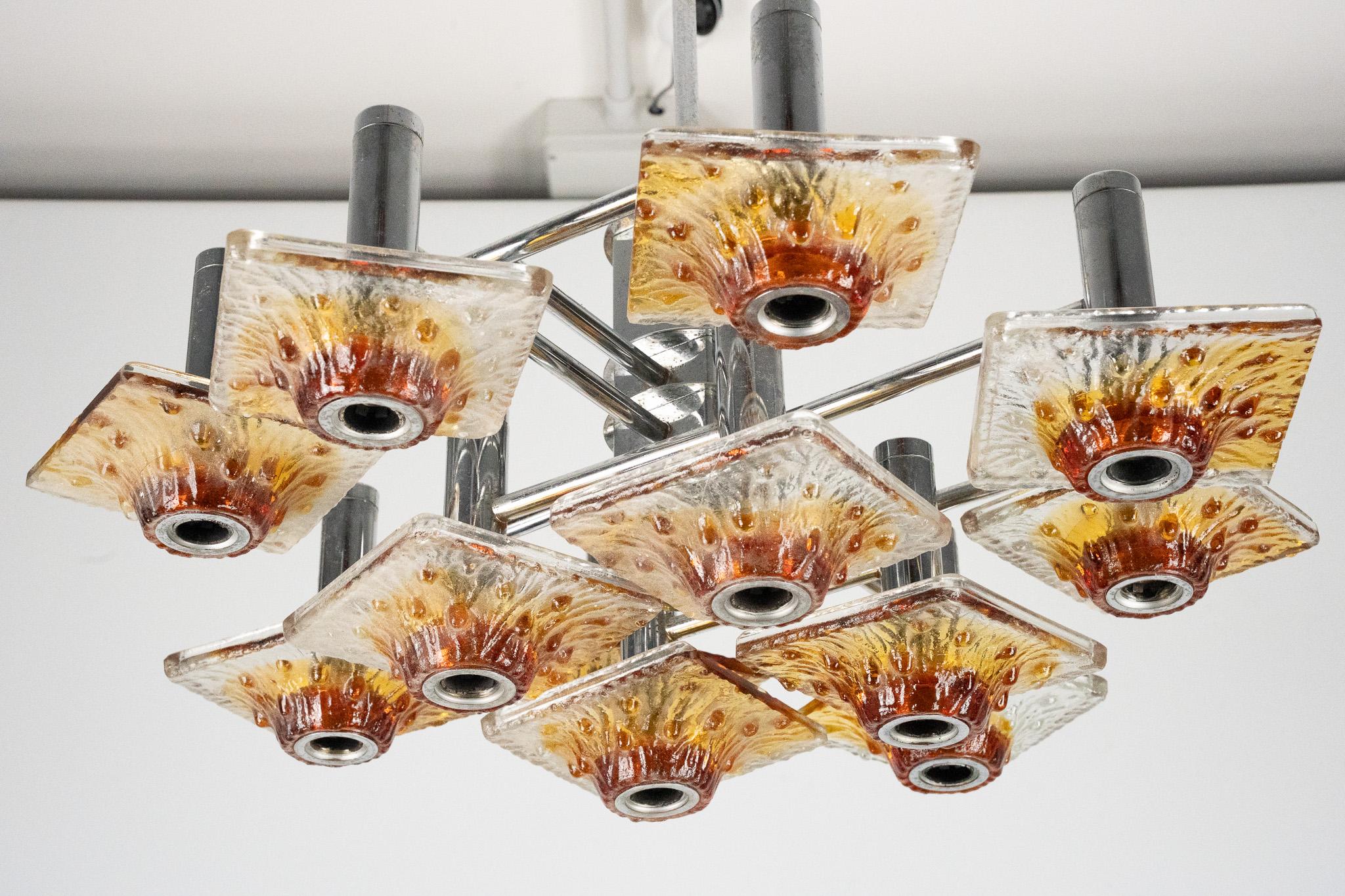 12-light Mazzega chandelier in amber and clear murano glass and chrome. Italy 70 For Sale 5