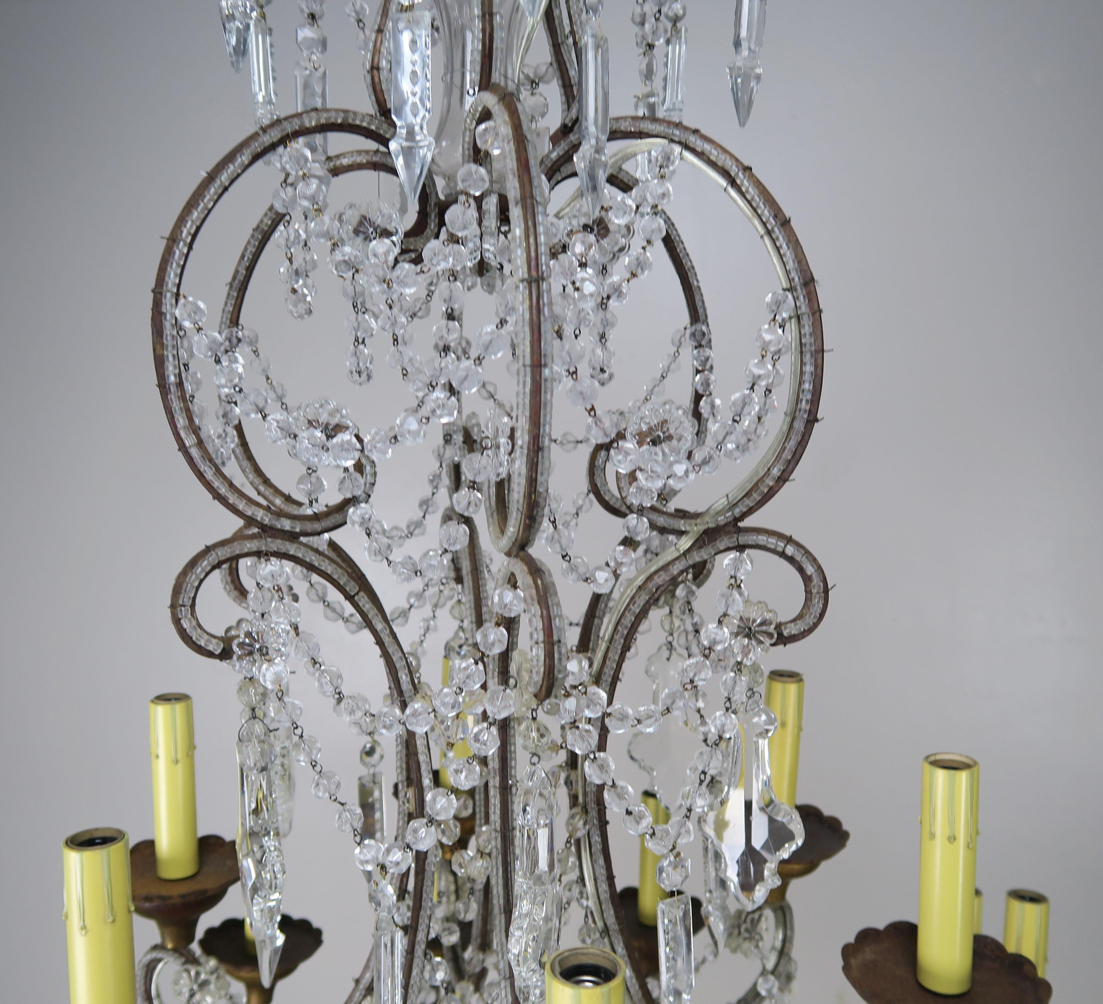 Rococo Lustre monumental italien en perles de cristal « 12 » lumières en vente