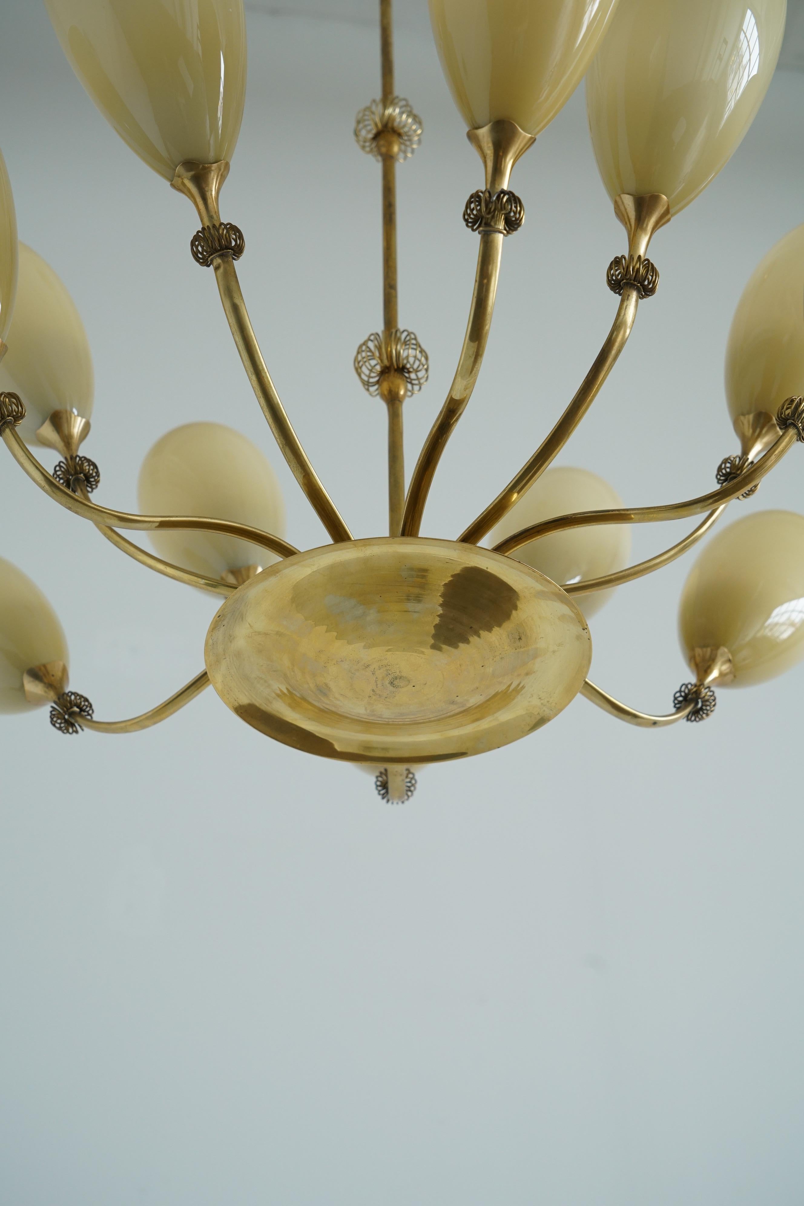 Lustre à 12 lumières de Paavo Tynell en vente 3