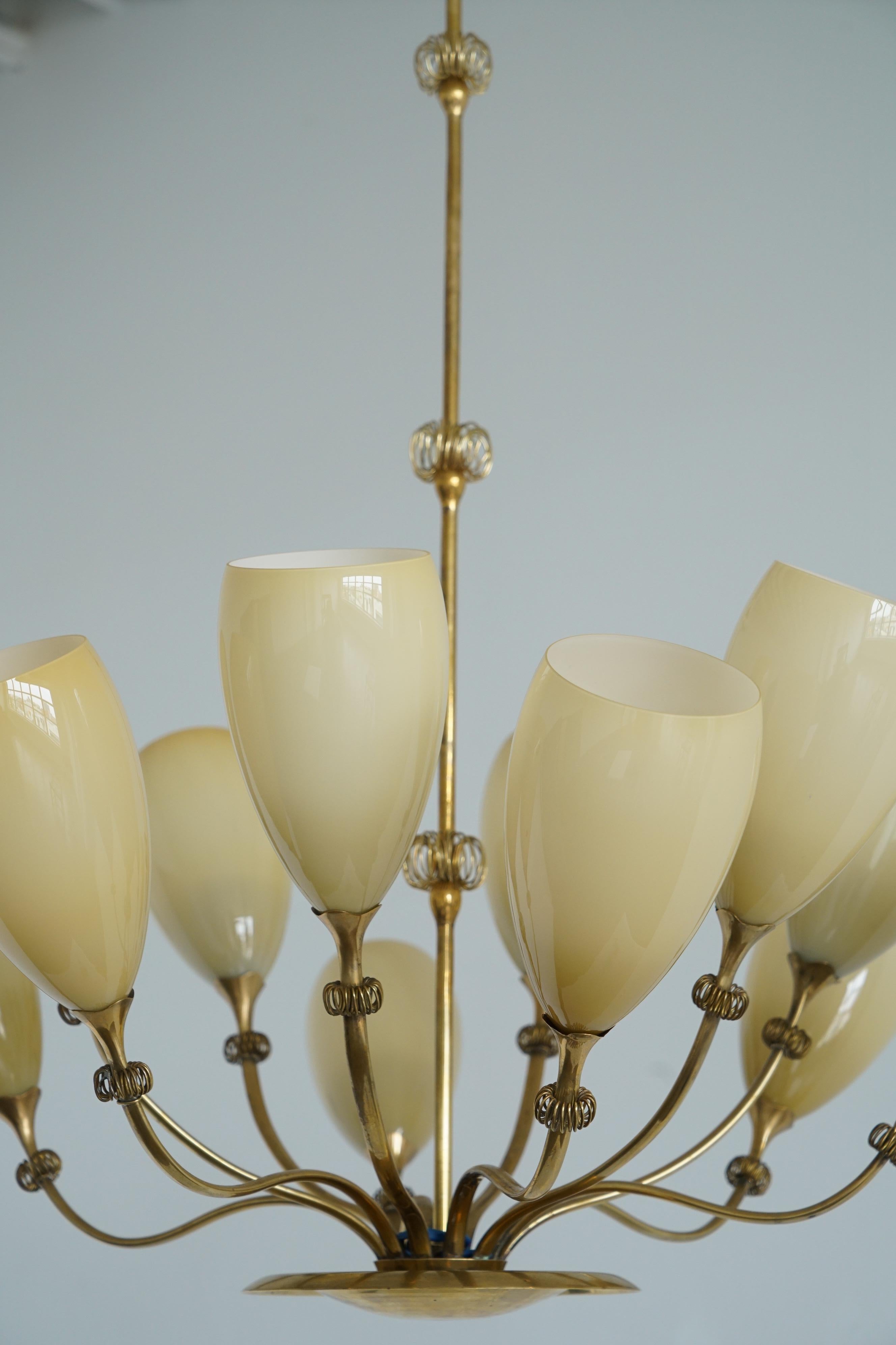 Lustre à 12 lumières de Paavo Tynell en vente 2