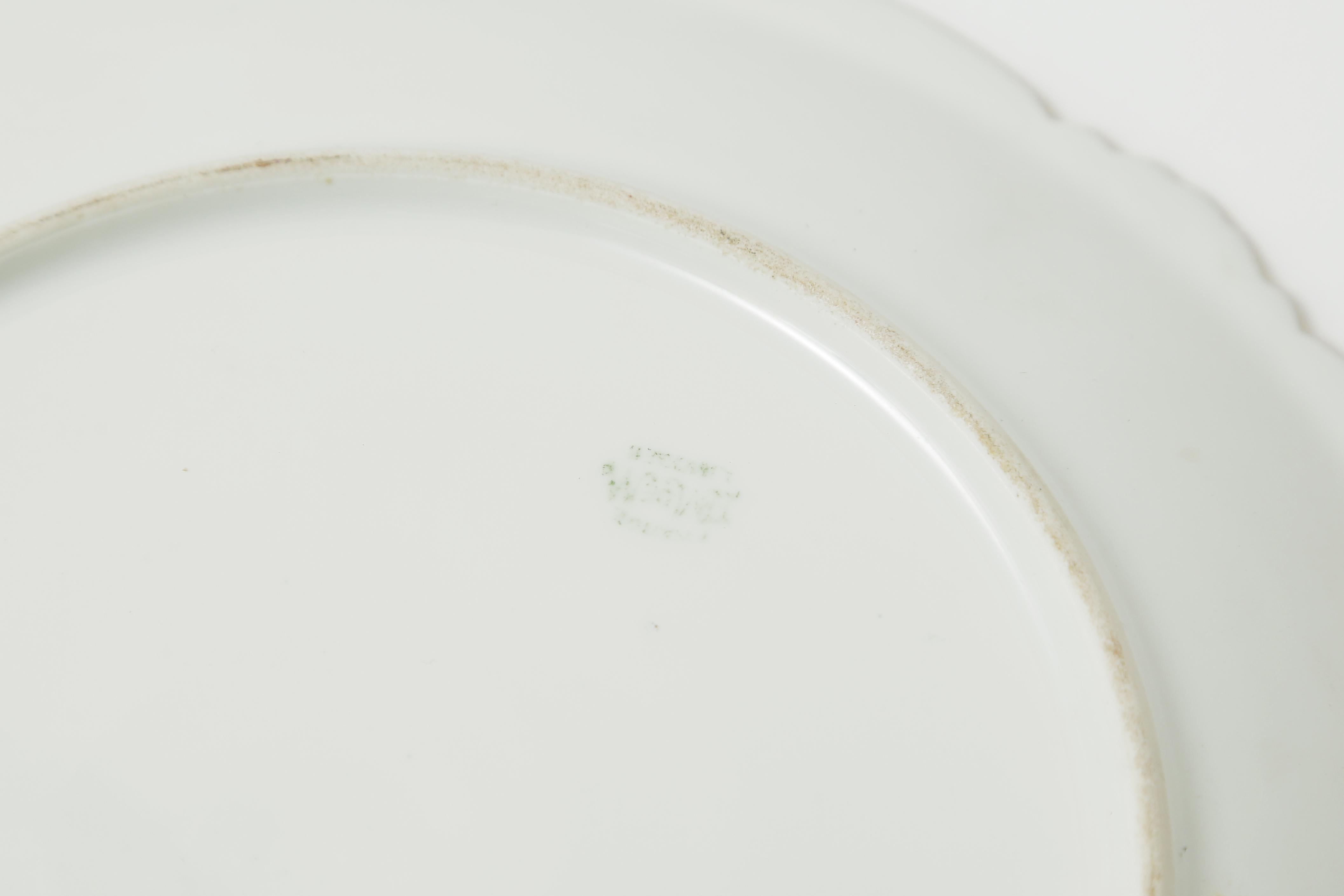 12 assiettes à poisson de Limoges, peintes à la main et signées par l'artiste, anciennes, circa 1890 3