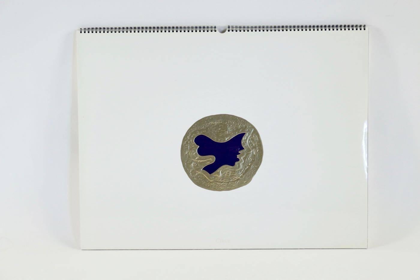 12 Lithographien von Schmuckentwürfen von Georges Braque, zusammengestellt als Kalender, 1979, selten und außergewöhnlich.
Kann gerahmt und einzeln präsentiert werden.
Limitierte Auflage

D'Après Georges Braque et Haeger De Loewenfeld.
Bijoux de