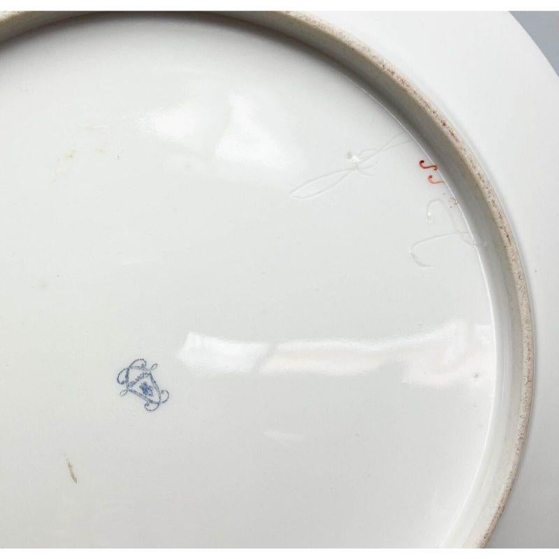 12 Manufacture de Sevres Gilt Porcelain Dessert Plates Nankin Yellow, 1815-1824 For Sale 3