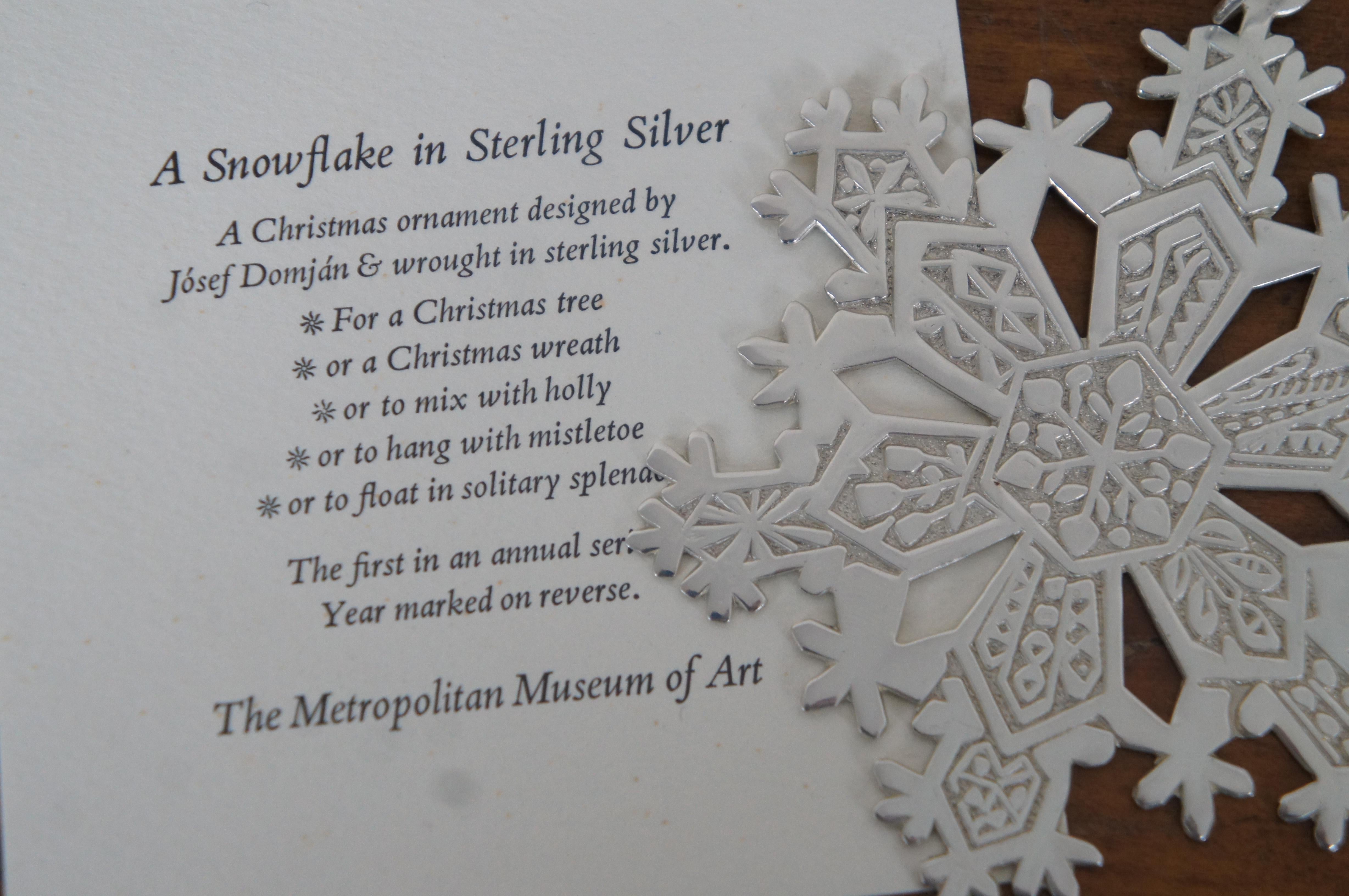 12 ornements flocon de neige en argent sterling du Metropolitan Museum of Art en vente 3