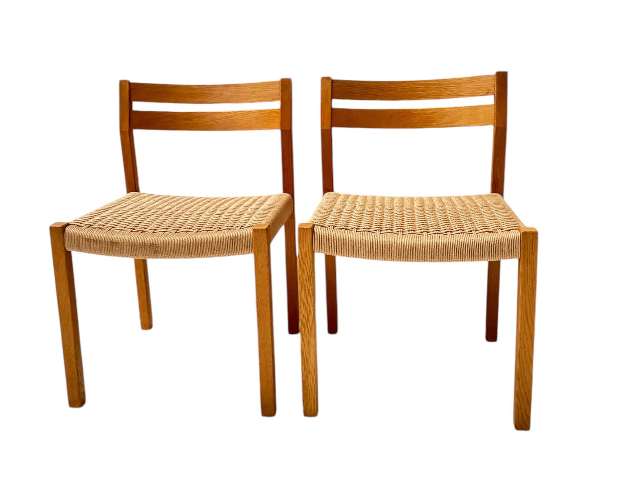 12 sedie da sala da pranzo 401 di Niels Otto Møller, anni '70. in vendita 4