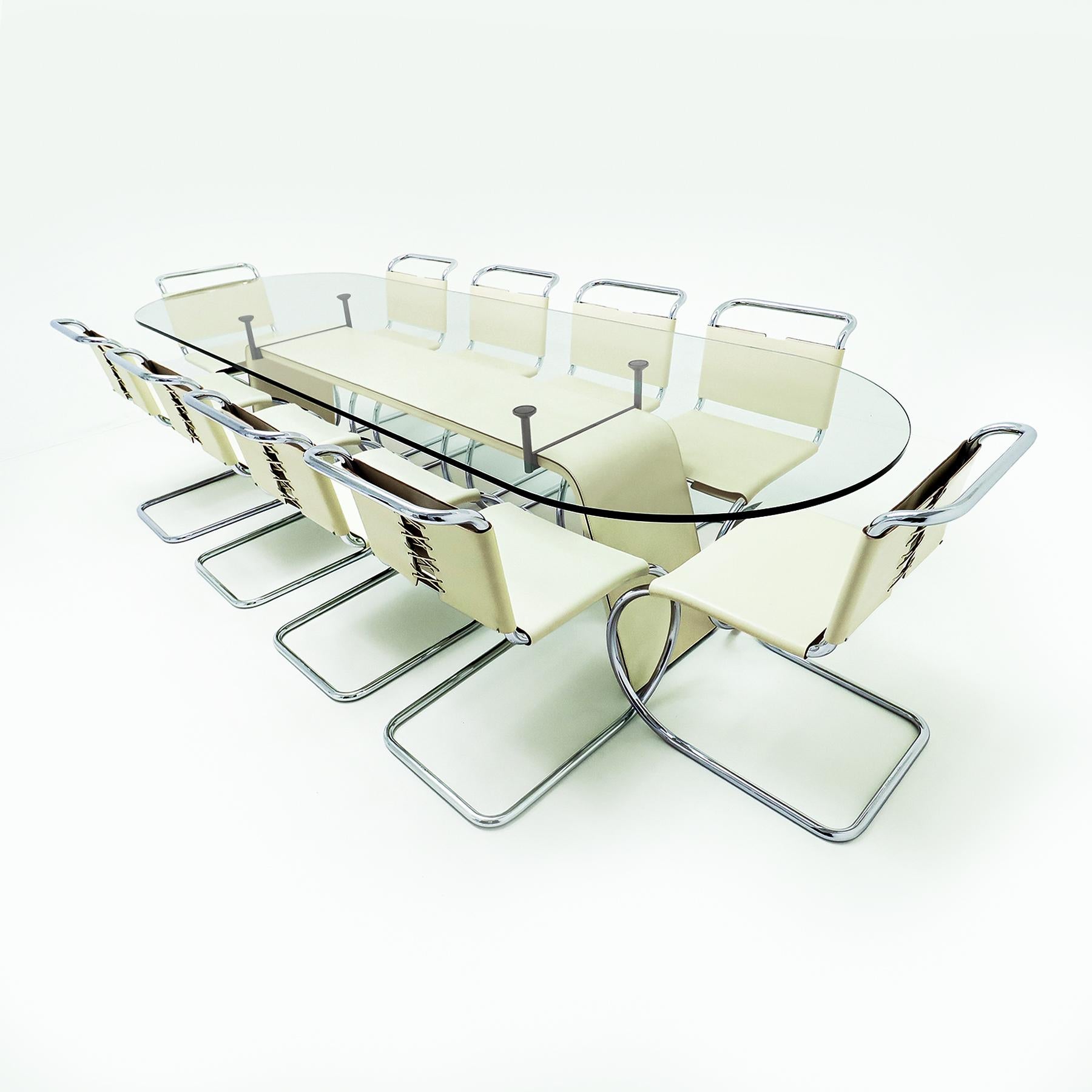 12 chaises de salle à manger Bauhaus MR10 en cuir crème Mies van der Rohe pour Knoll  7