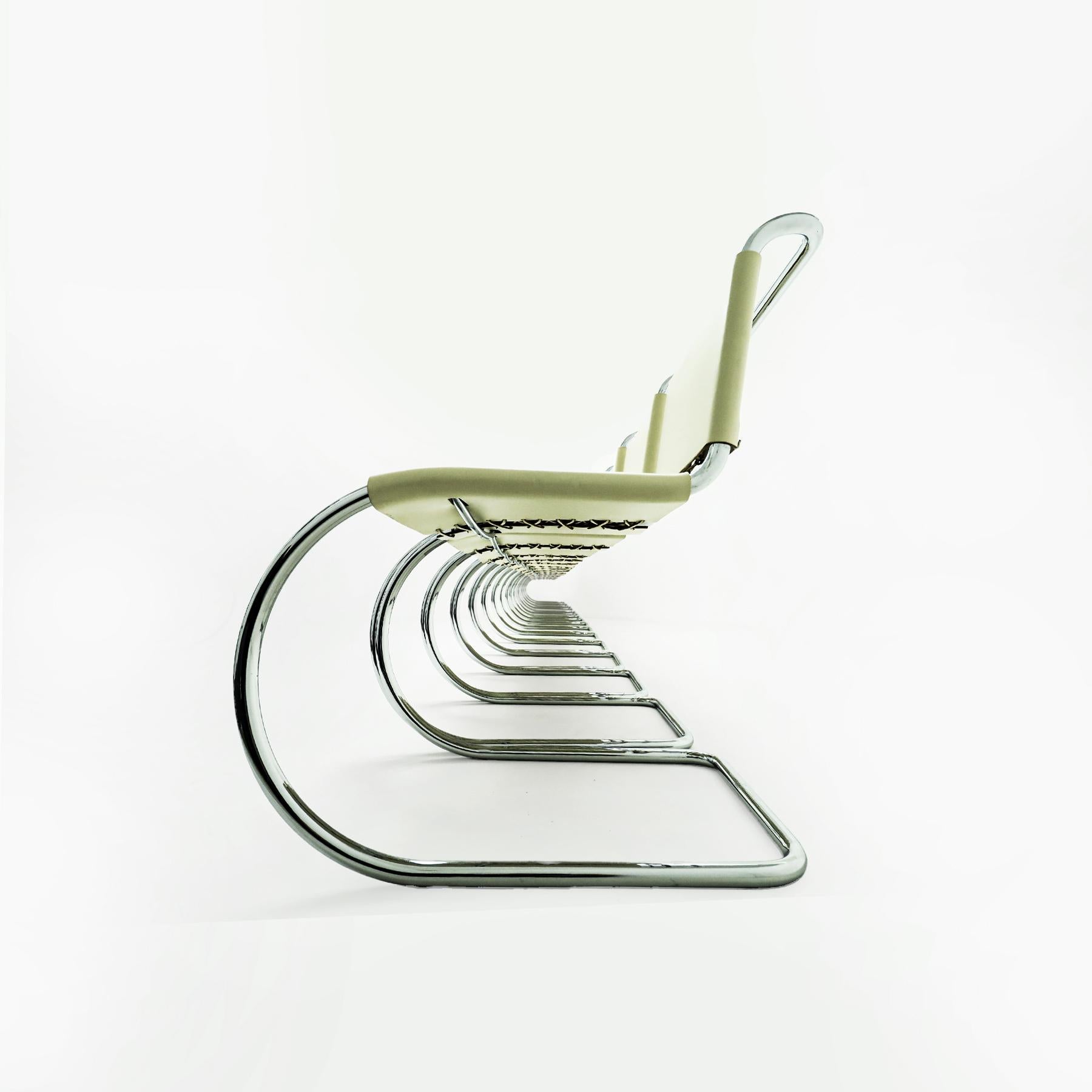 italien 12 chaises de salle à manger Bauhaus MR10 en cuir crème Mies van der Rohe pour Knoll 
