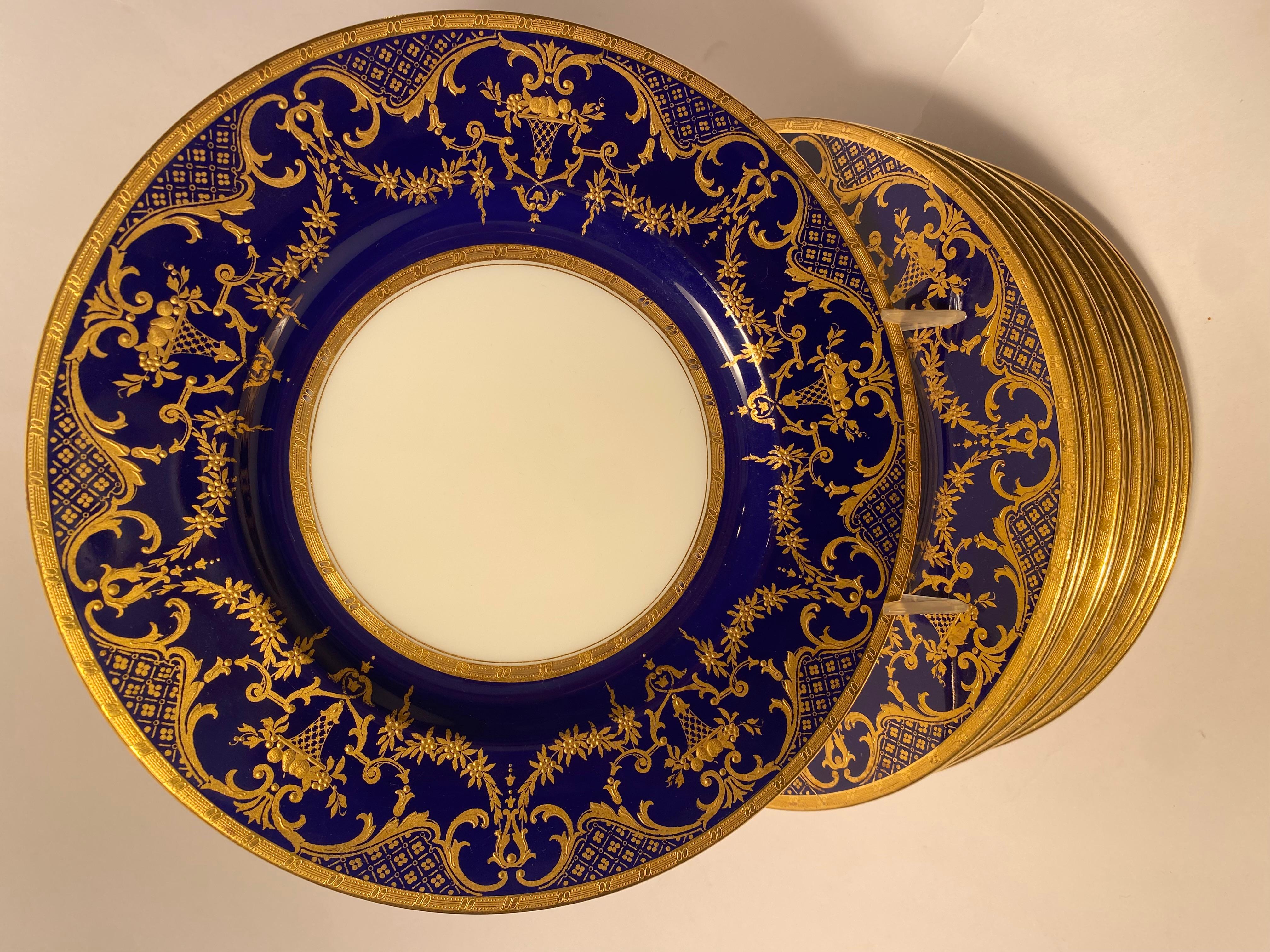 Barocco 12 piatti da portata o da dessert Minton England Antique Custom Cobalt Blue Raised Gold in vendita