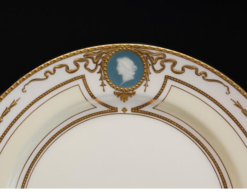 12 Minton for Tiffany & Co. Pate-Sur-Pate Cameo Portrait Dessert Plates, 1920 In Good Condition For Sale In Pasadena, CA