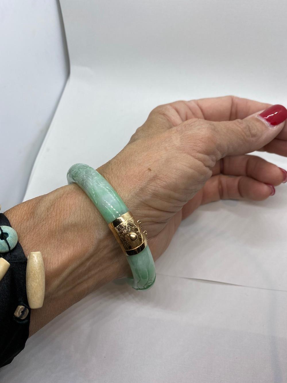Cabochon Carved Green Jadeite Bracelet 14 Karat Gold Pictures Fish or Peacock