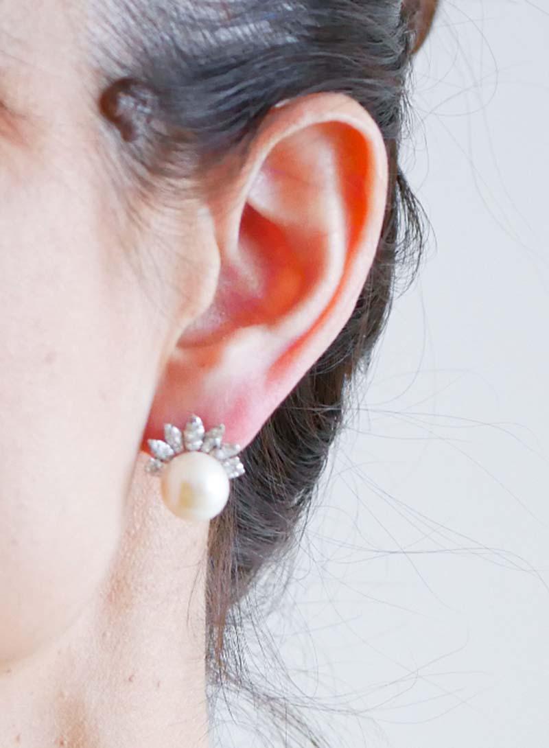 12 Mm Pearls, Diamonds, 18 Karat White Gold Earrings. In Good Condition For Sale In Marcianise, Marcianise (CE)