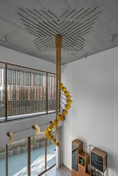 12 Module Spiral Candy Floss Chandelier with Brass and Hand-blown Glass