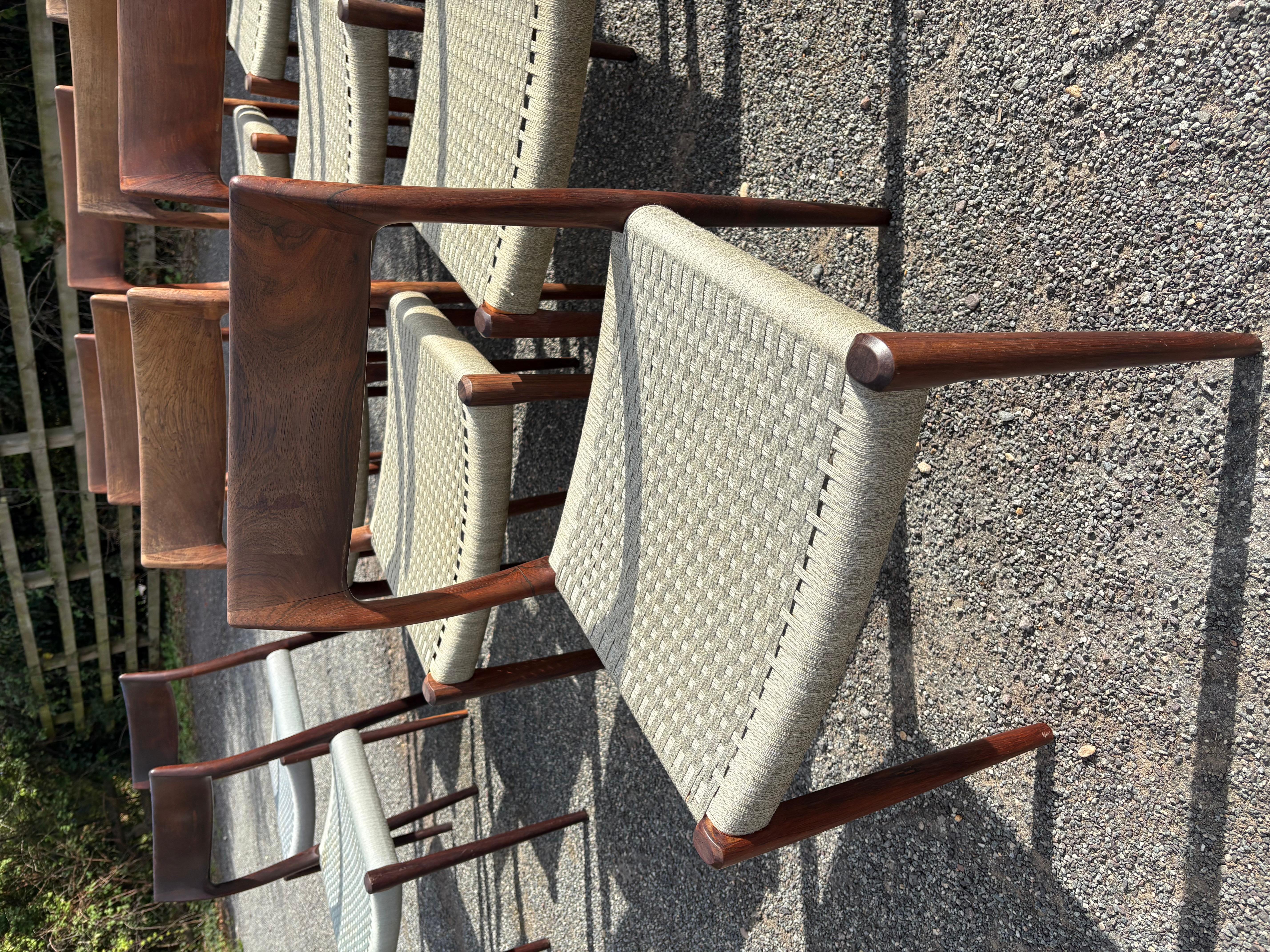 12 Niels Otto Moller Modell 77 Dinings Stühle mit Original Khaki /Lavendel Cord (Dänisch) im Angebot