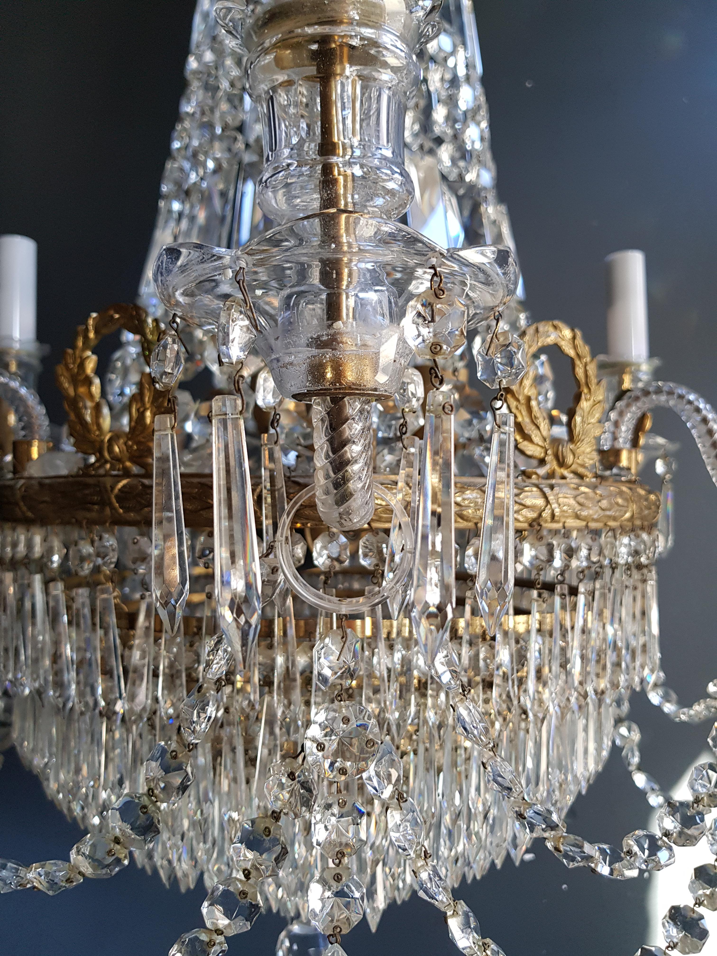Paire de lustres Empire Montgolfière Cristal Classic traditionnels  Laiton Verre quatre en vente 3