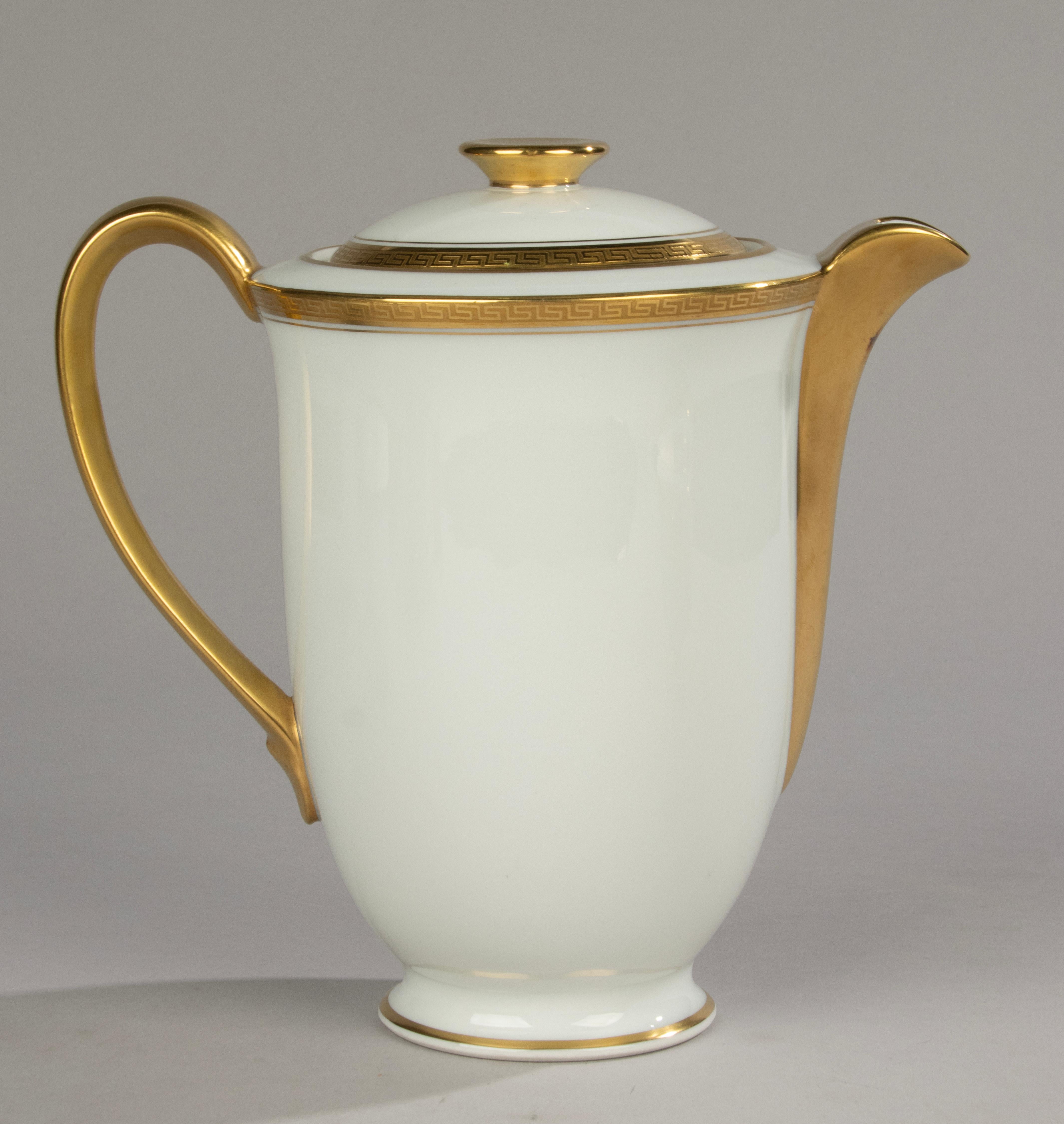 12-teiliges Porzellan-Teeset - Limoges - Weiß und Gold im Angebot 6