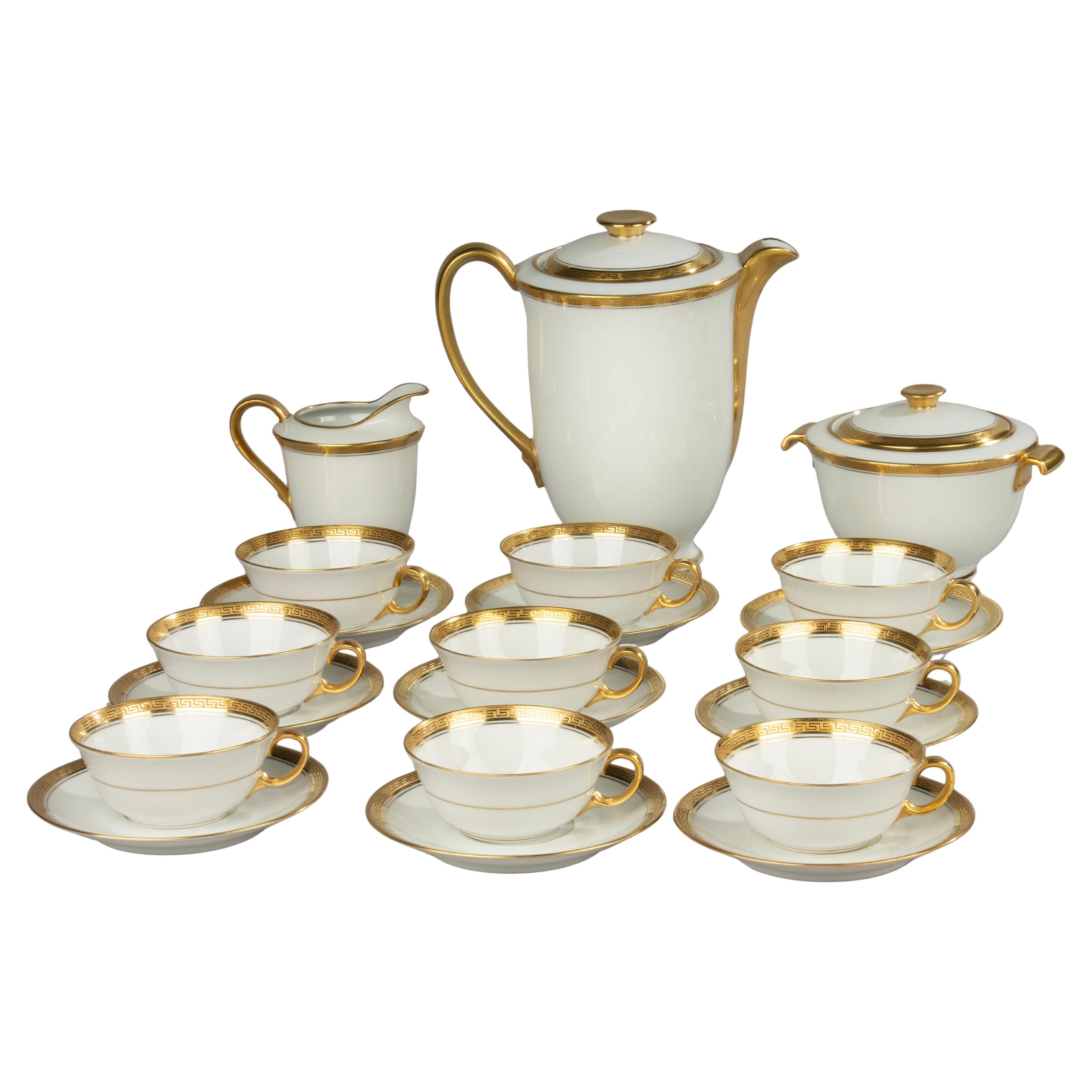 12-teiliges Porzellan-Teeset - Limoges - Weiß und Gold im Angebot