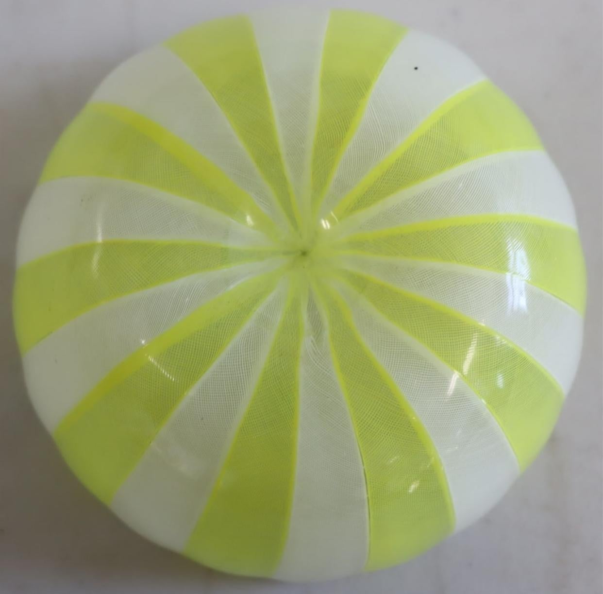 12 Pieces of Venini Latticino Yellow & White Desert Bowls and Plates. Moderno de mediados de siglo en venta
