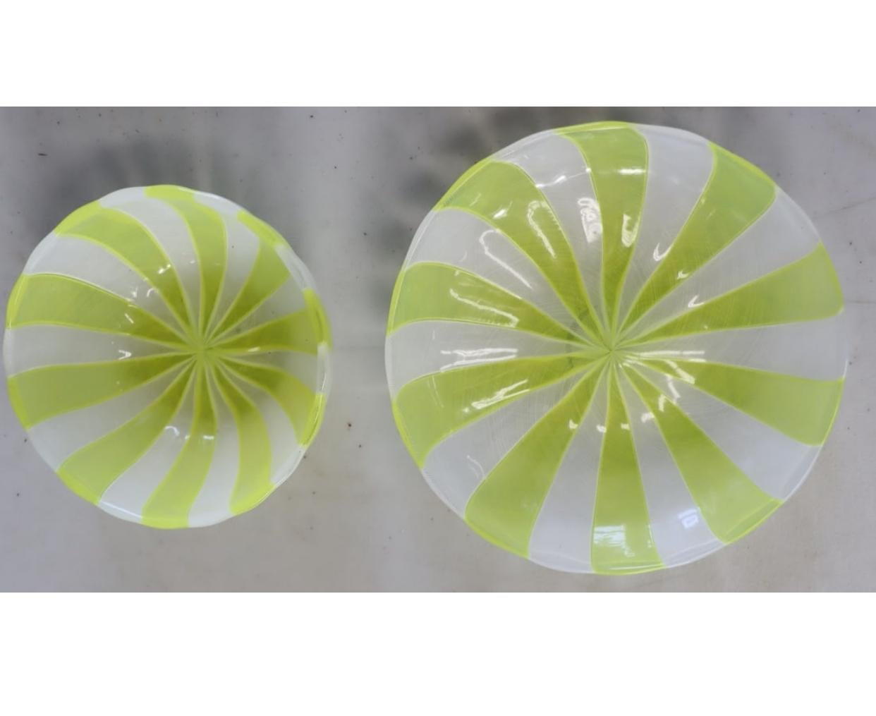 12 Pieces of Venini Latticino Yellow & White Desert Bowls and Plates. mediados del siglo XX en venta