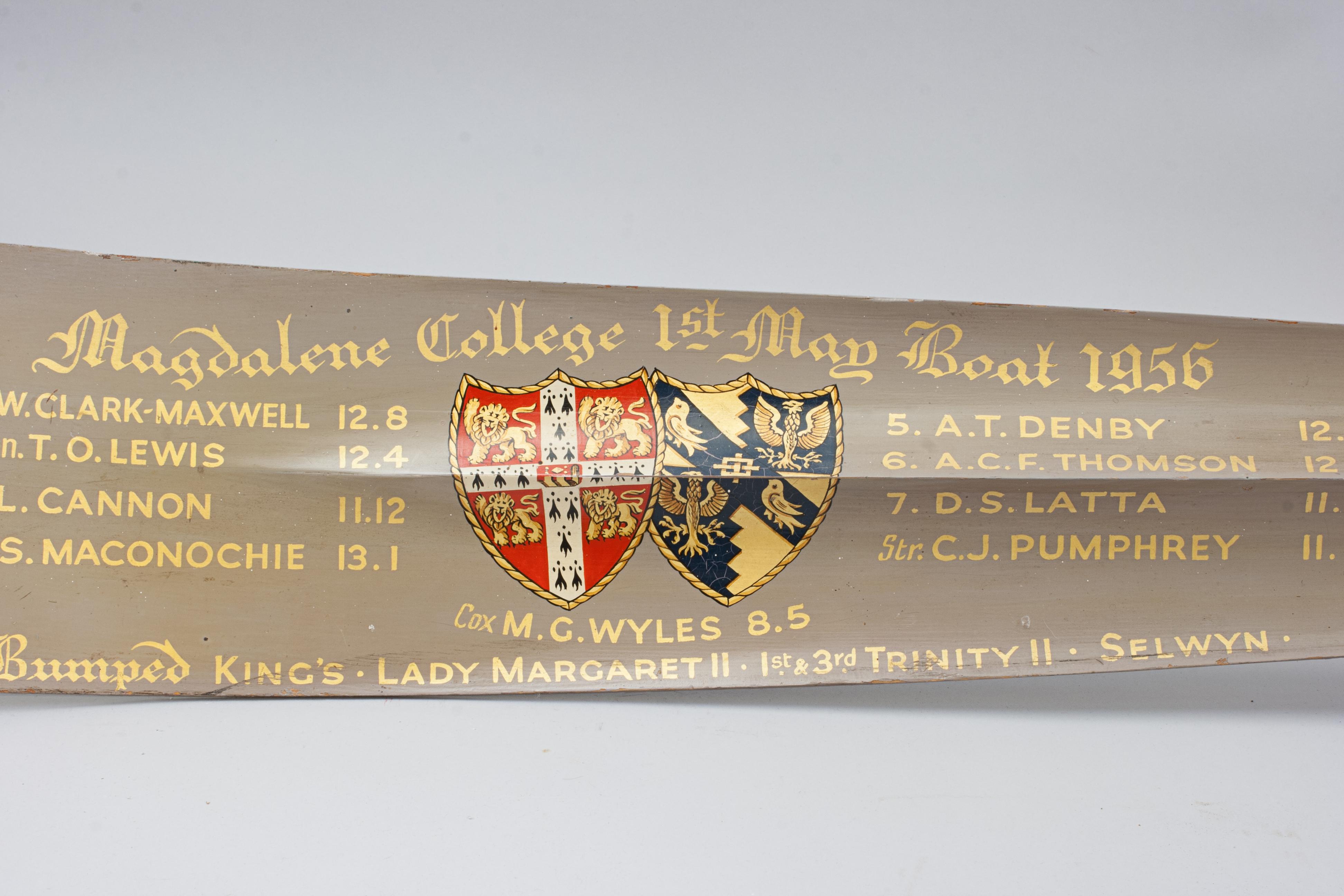 Britannique 12' Presentation Rowing Oar Trophy, Magdalane Collage Cambridge 1956 en vente
