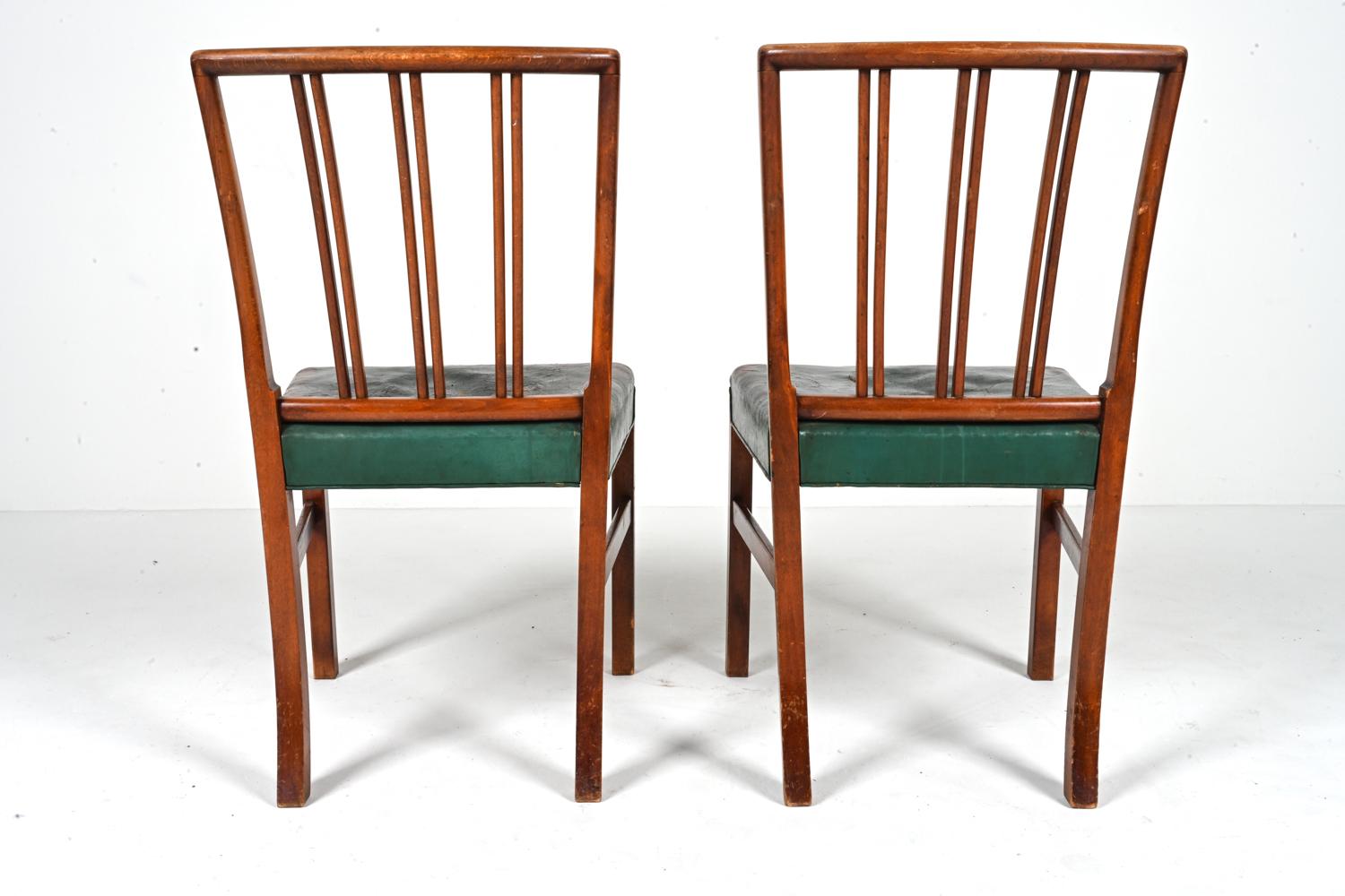 '12' Rare Model 1675B Dining Chairs by Ole Wanscher Fritz Hansen, c. 1940's For Sale 10