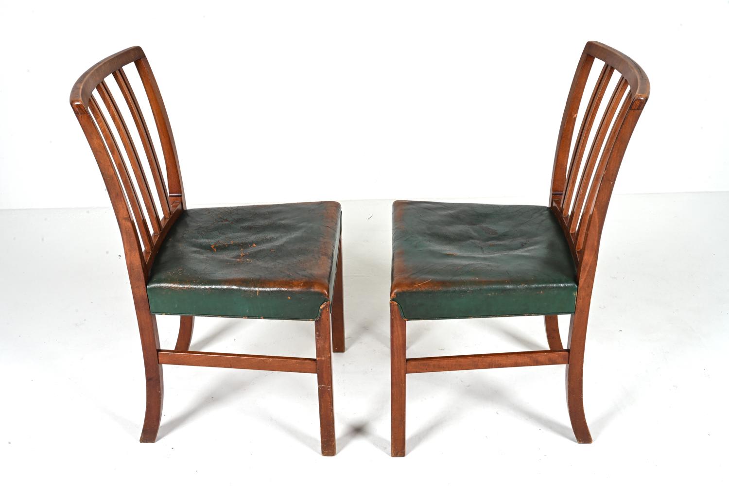 '12' Rare Model 1675B Dining Chairs by Ole Wanscher Fritz Hansen, c. 1940's For Sale 11