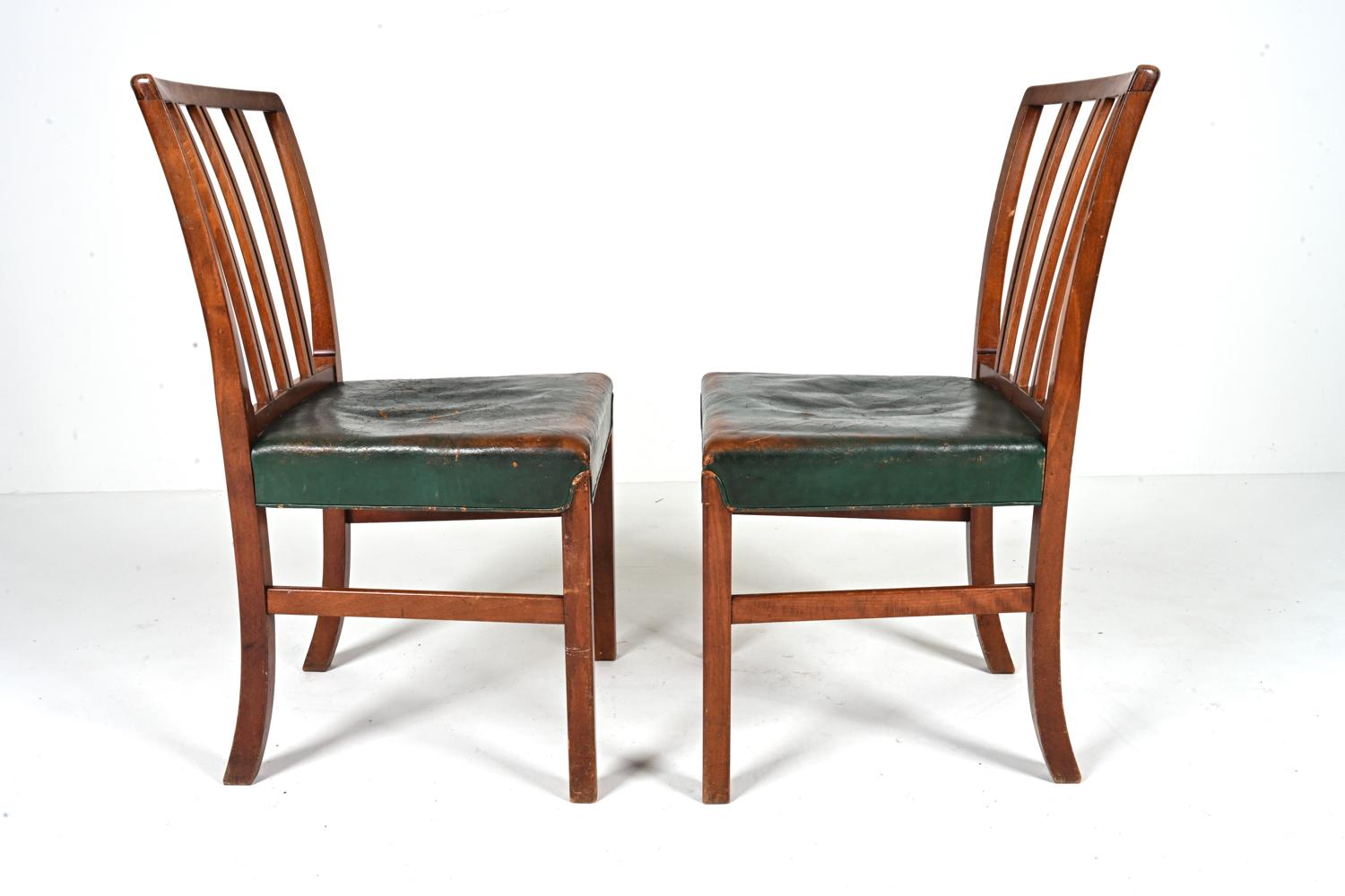 '12' Rare Model 1675B Dining Chairs by Ole Wanscher Fritz Hansen, c. 1940's For Sale 12