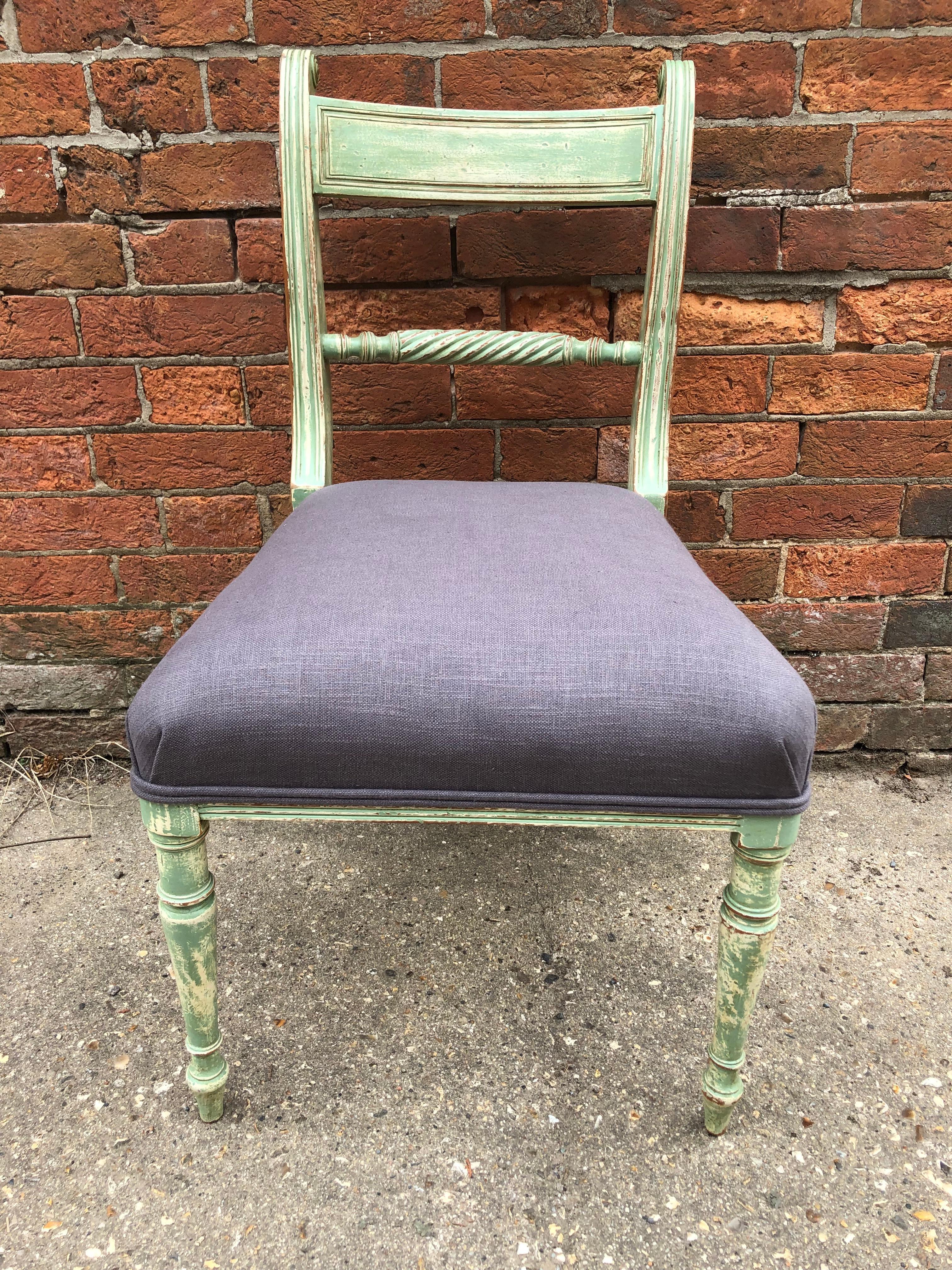 12 Regency Painted Mahogany Chairs In Good Condition In Bournemouth, GB