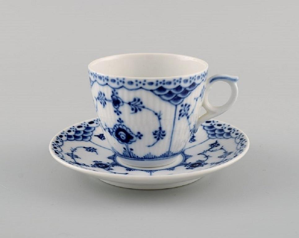 12 Royal Copenhagen Blue Fluted Half Lace coffee cups with saucers. 
Model number 1/528.
Cup Measures: 6.5 x 5.5 cm.
Saucer diameter: 11.5 cm.
In excellent condition.
Stamped.
2nd factory quality.