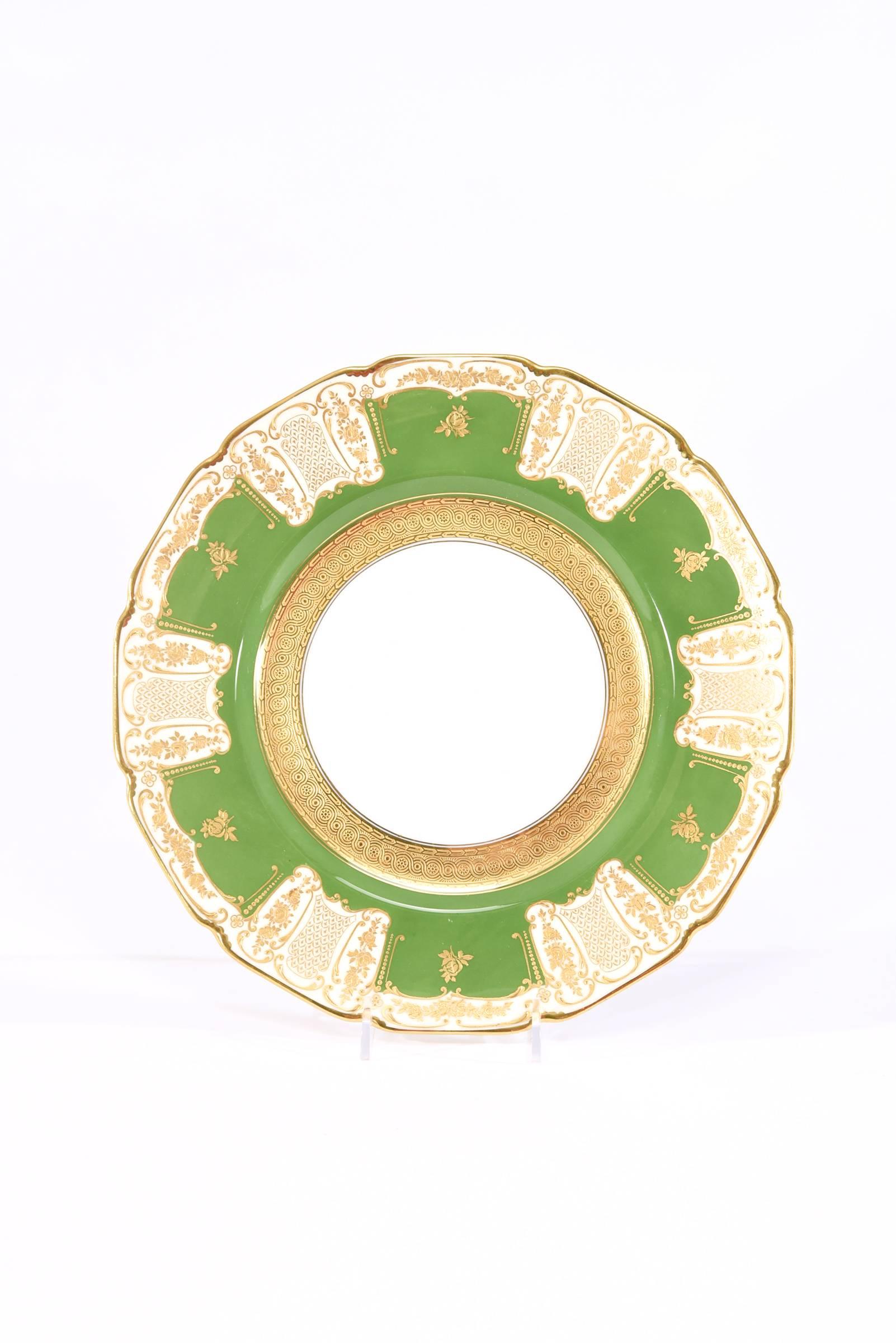 12 Royal Doulton Apple Green Dinner Plates with Raised Paste Gold and