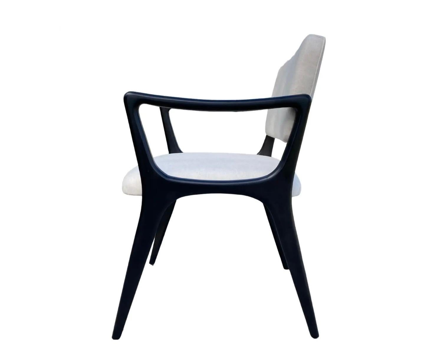 12 Sculptural Dining Arm Chairs in the Style of Gio Ponti For Sale 12