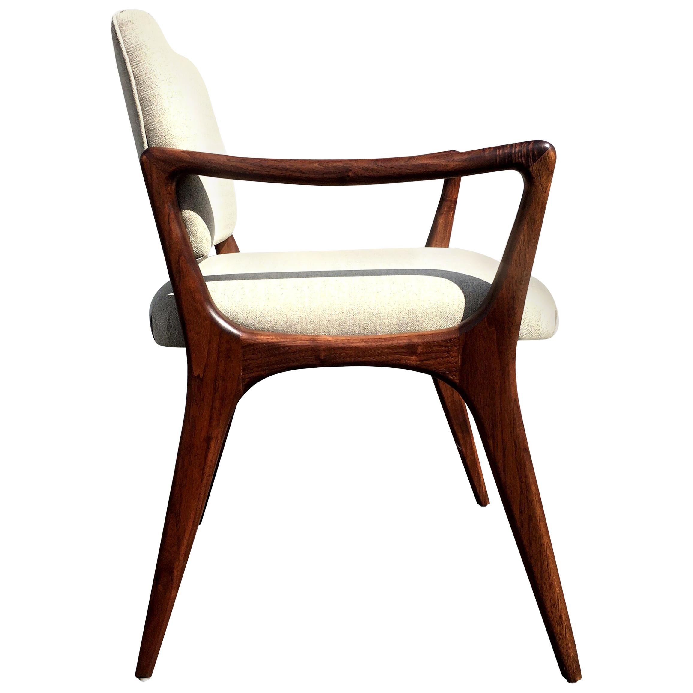 12 Sculptural Dining Arm Chairs in the Style of Gio Ponti For Sale