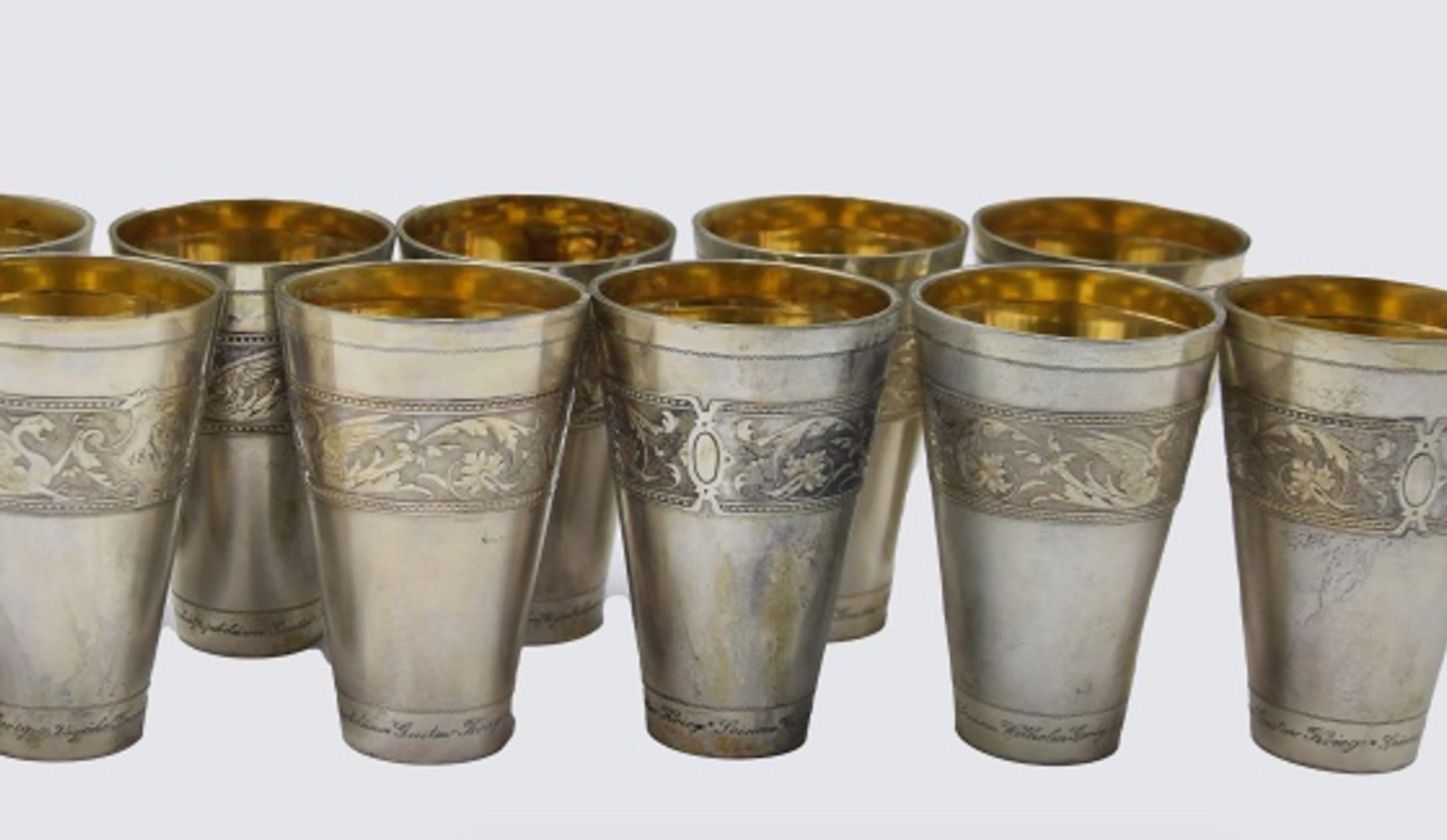 Silver Champagne glass is a precious decorative object realized by German manufacturer in 19th century.

Marked under the base. 880 gr.

Include green suitcase and label of Bargioni a silverware store in Rome.

In good conditions except for