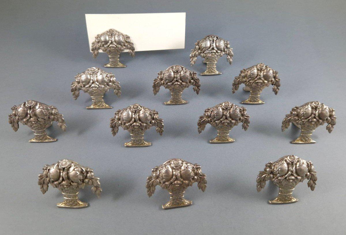 Early 20th Century 12 Sterling Silver Place Card Holders Flowers For Sale
