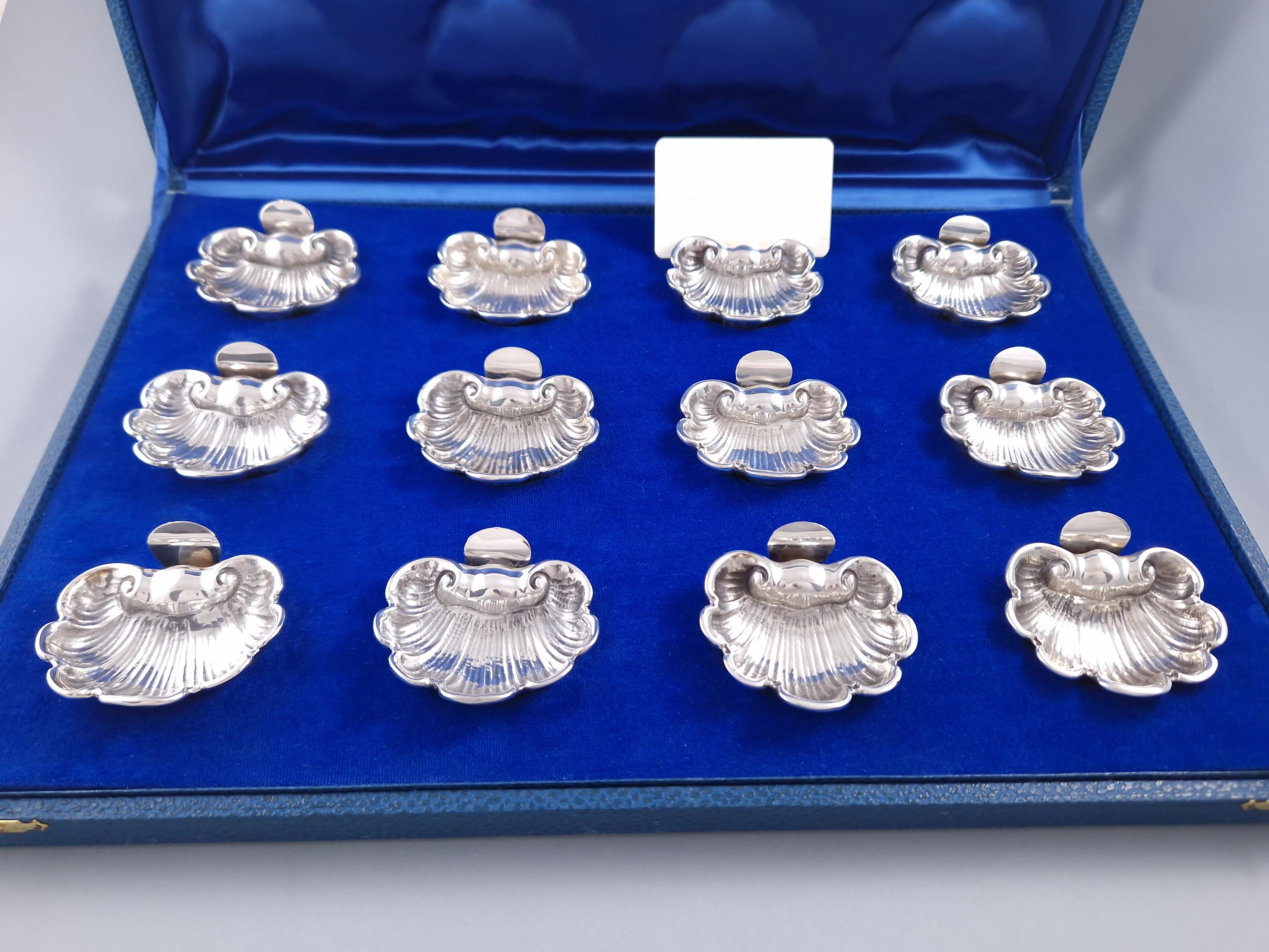 12 Sterling Silver Salt Cellars Place Card Holders Shell In Excellent Condition For Sale In Saint-Ouen, FR