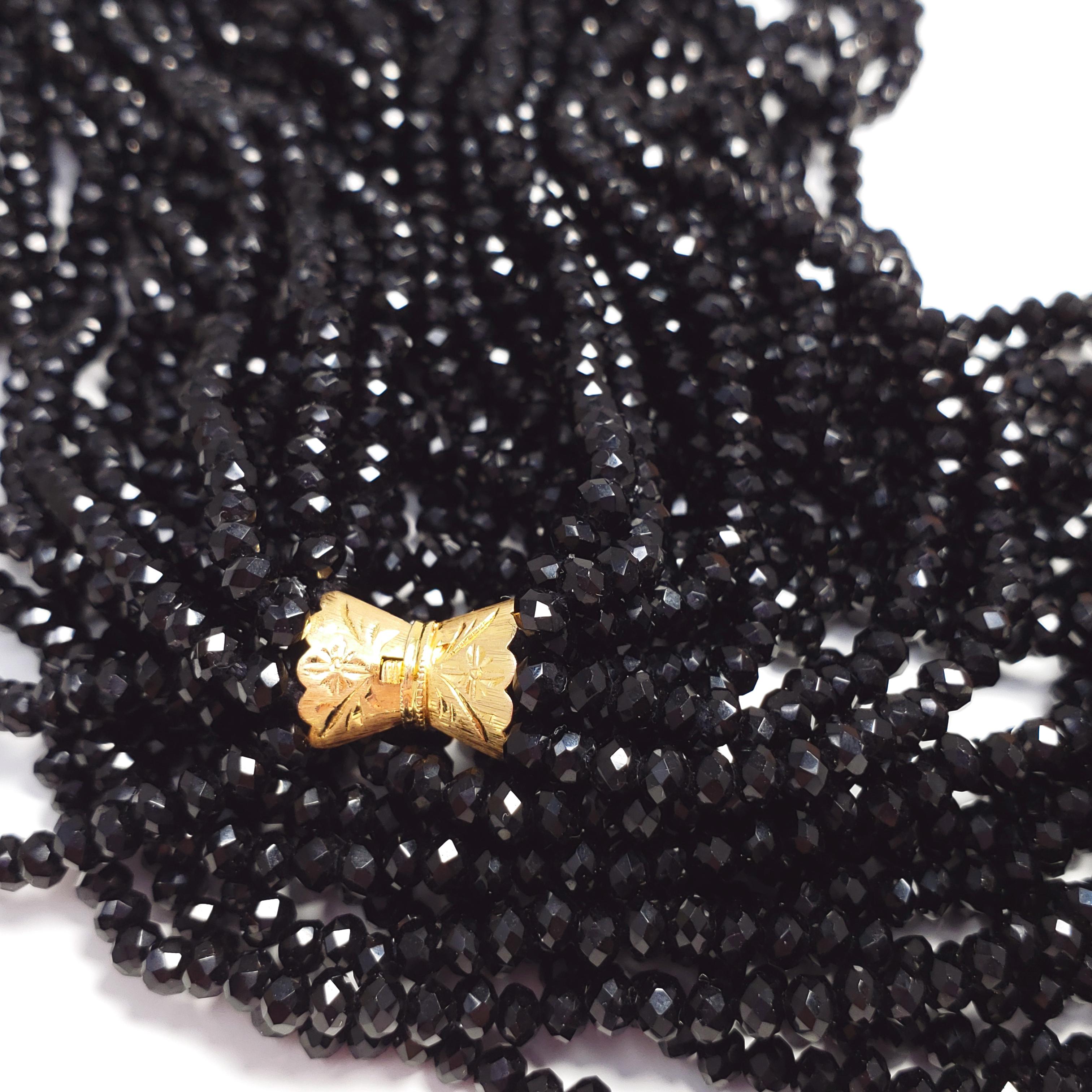 12strängige schwarze Spinell-Glasperlenkette mit Verschluss aus 14K Gelbgold für Damen oder Herren im Angebot