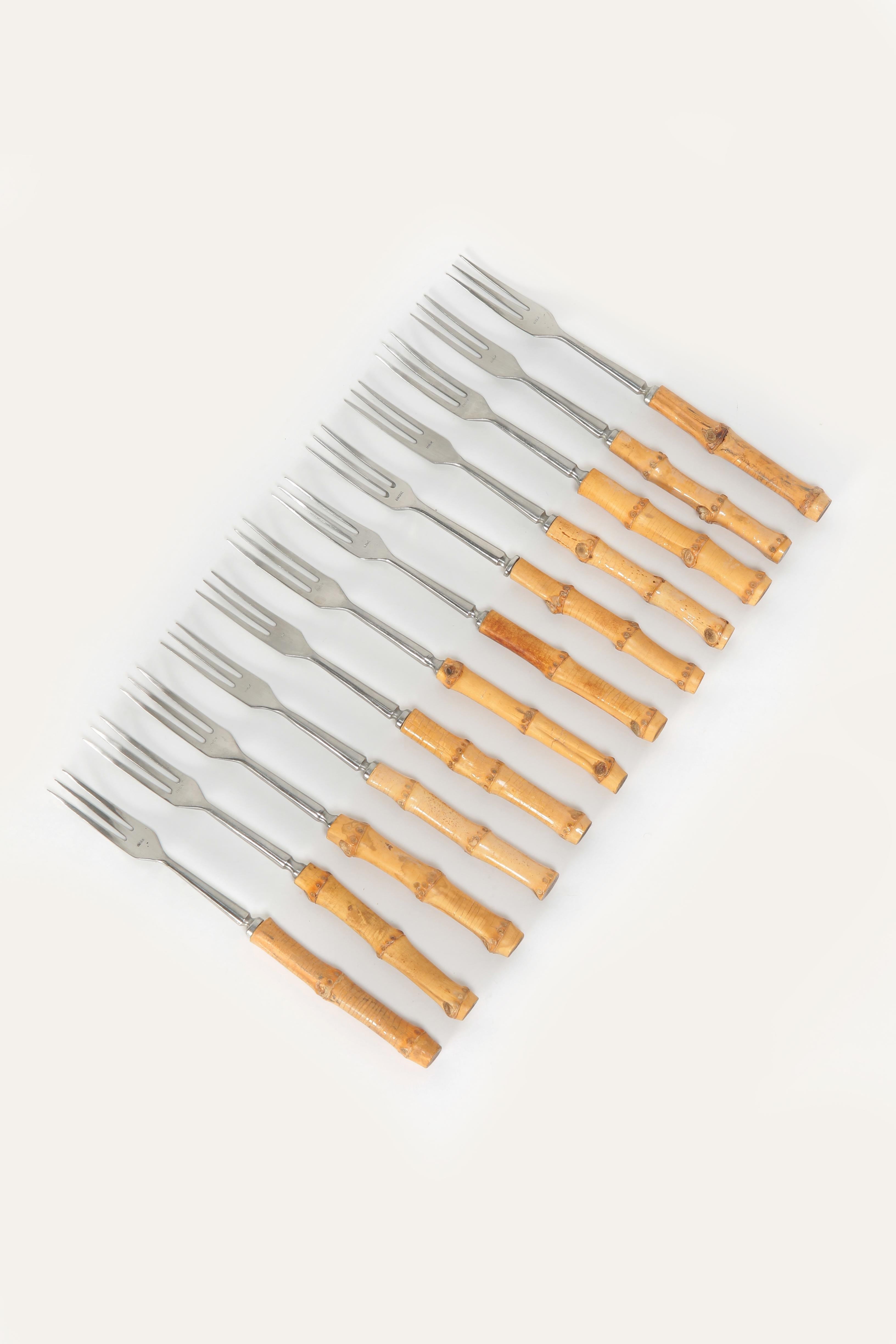 12 Swiss Fondue Forks, 1950 In Good Condition For Sale In Basel, CH