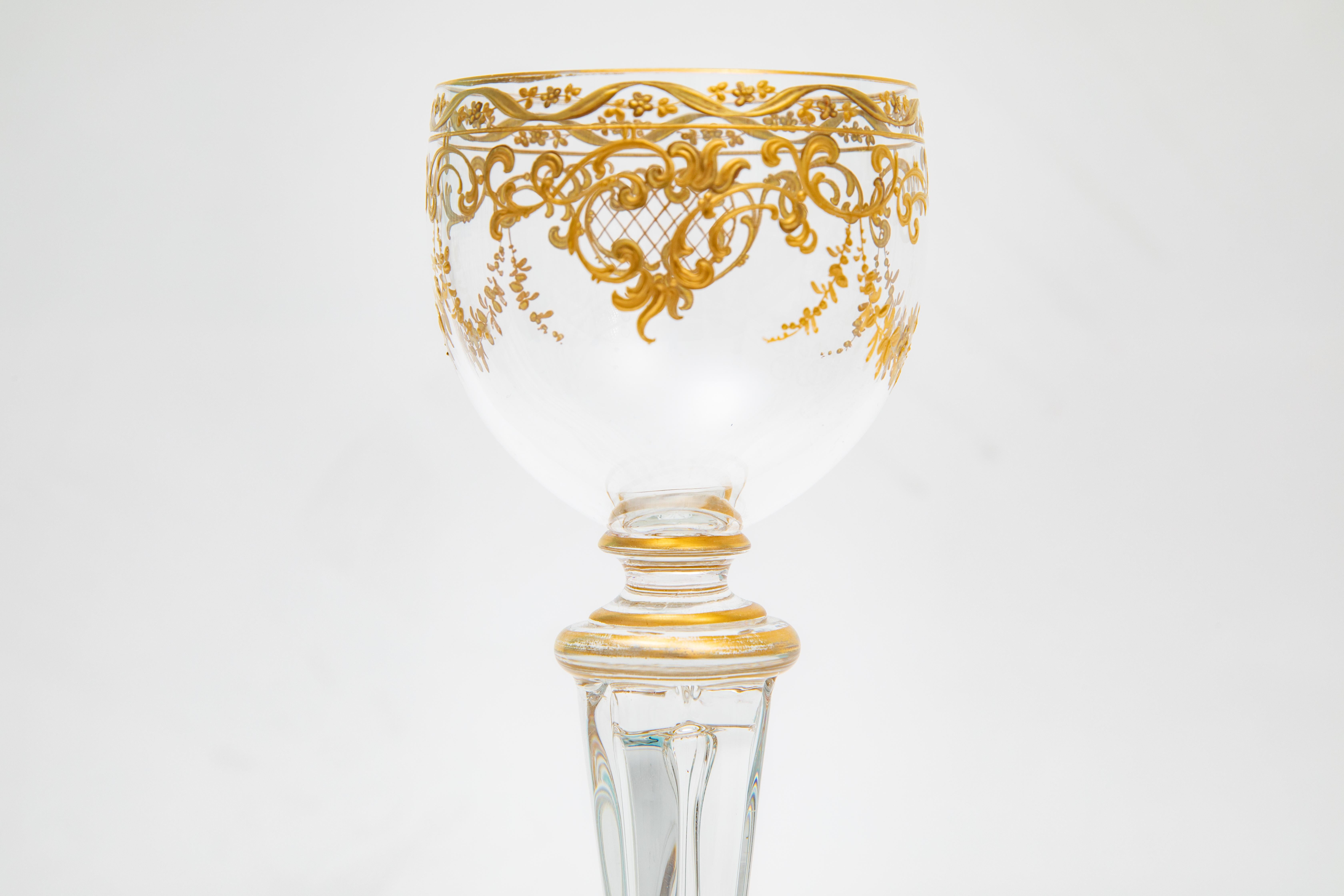 12 Copas de Vino Antiguas Altas y Elegantes con Incrustaciones Doradas. Alrededor de 1880 Fines del siglo XIX en venta