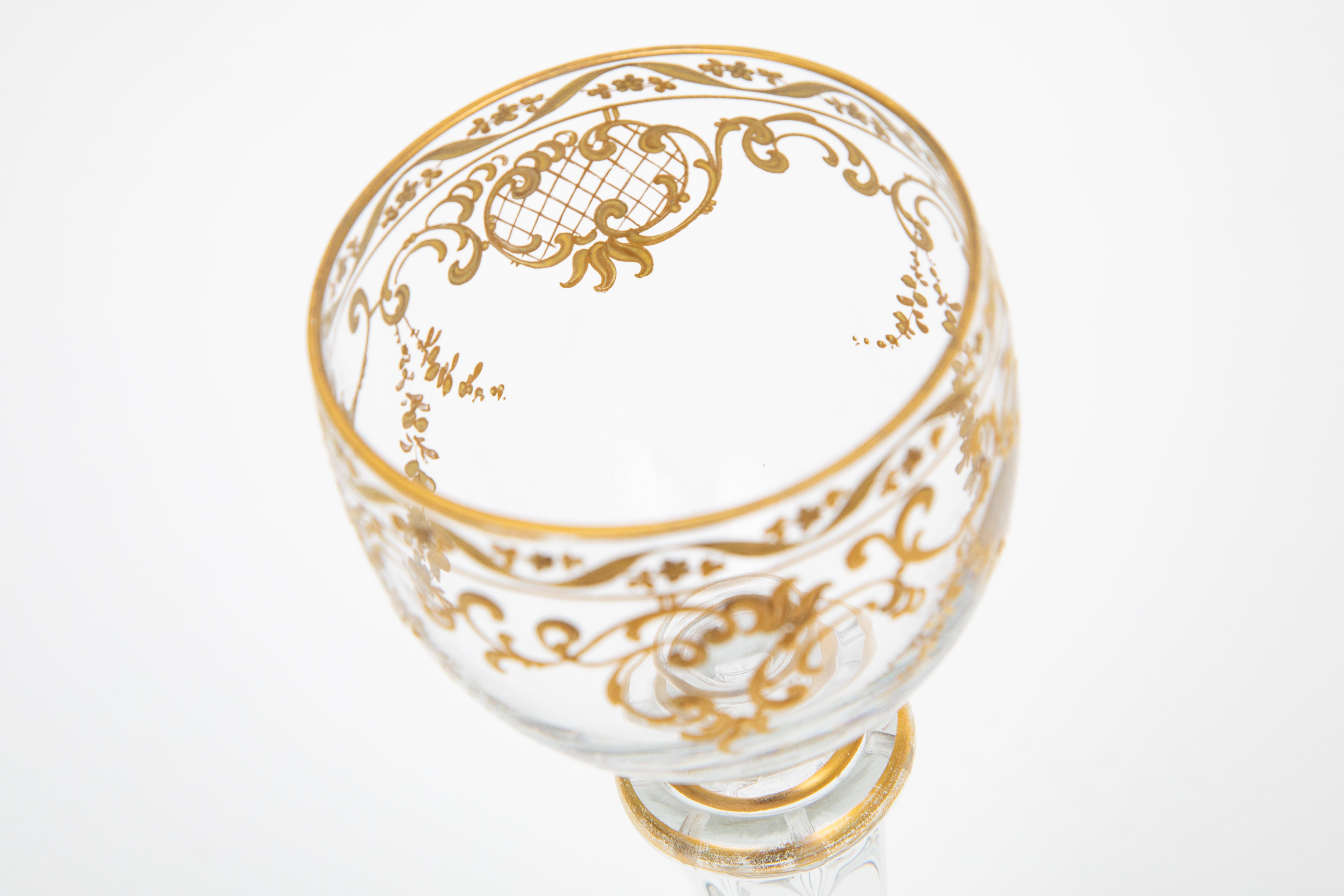 12 Copas de Vino Antiguas Altas y Elegantes con Incrustaciones Doradas. Alrededor de 1880 en venta 2