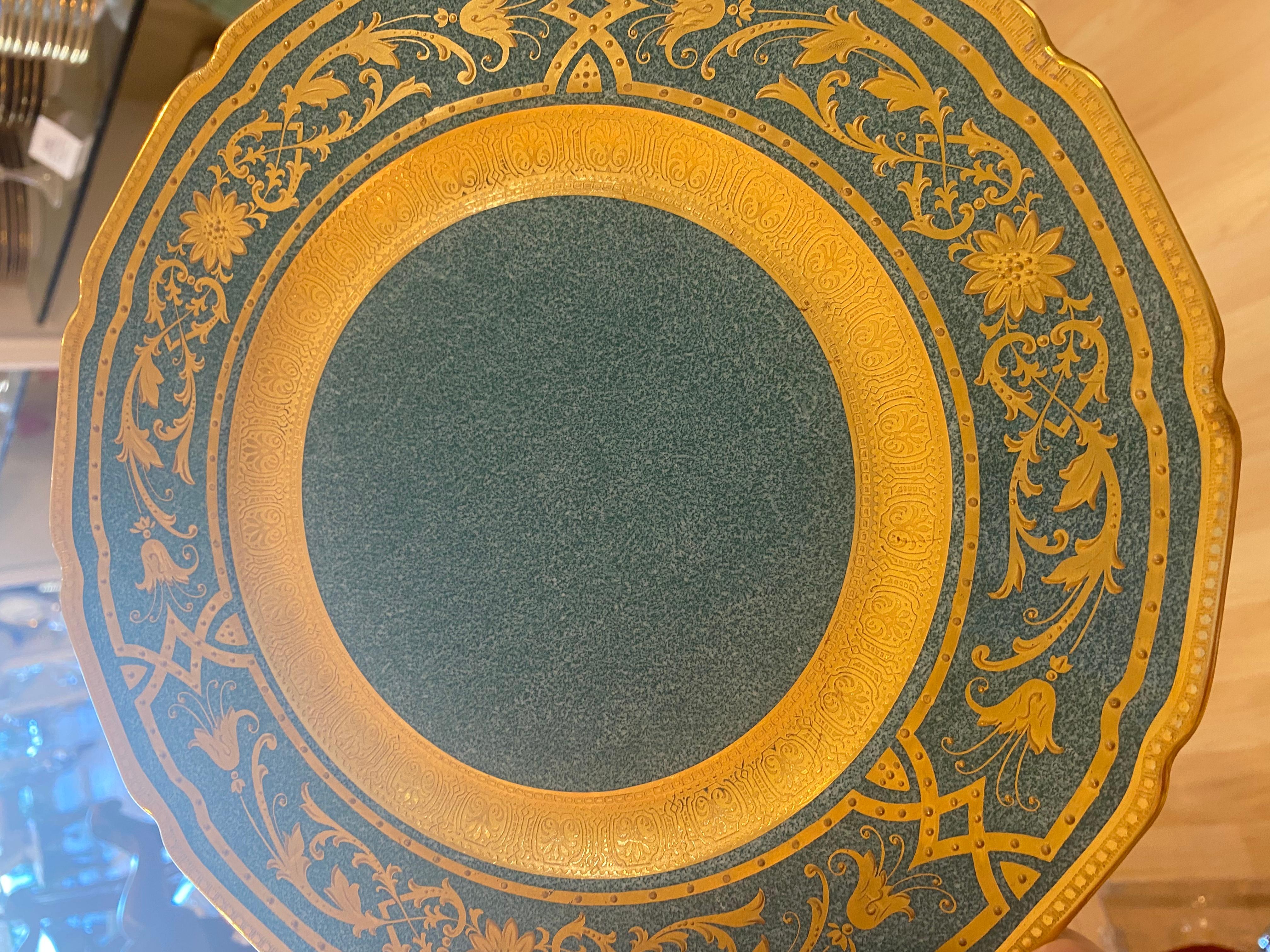 12 Vibrant Turquoise Green Raised Gilt Encrusted Dinner Plates, Antique English In Good Condition In West Palm Beach, FL