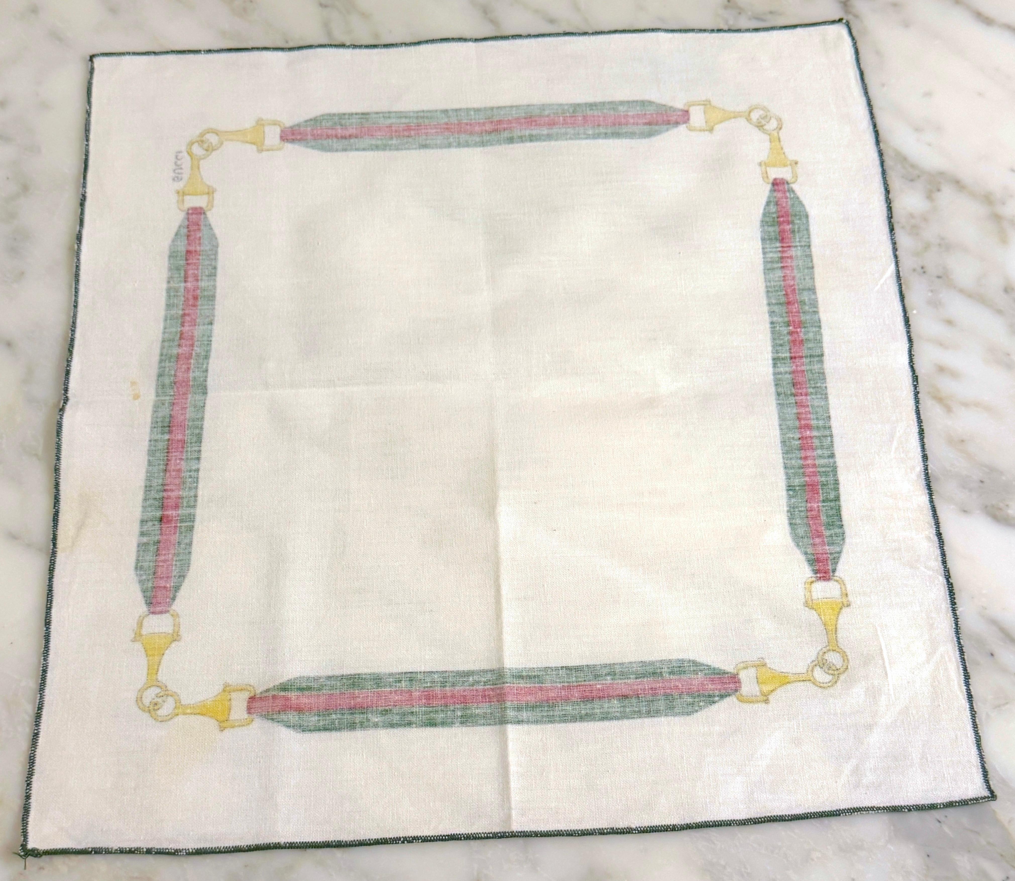 12 Vintage Aldo Gucci Equestrian Napkins with Horsebit Motif, Signed, 1980s Algodón en venta