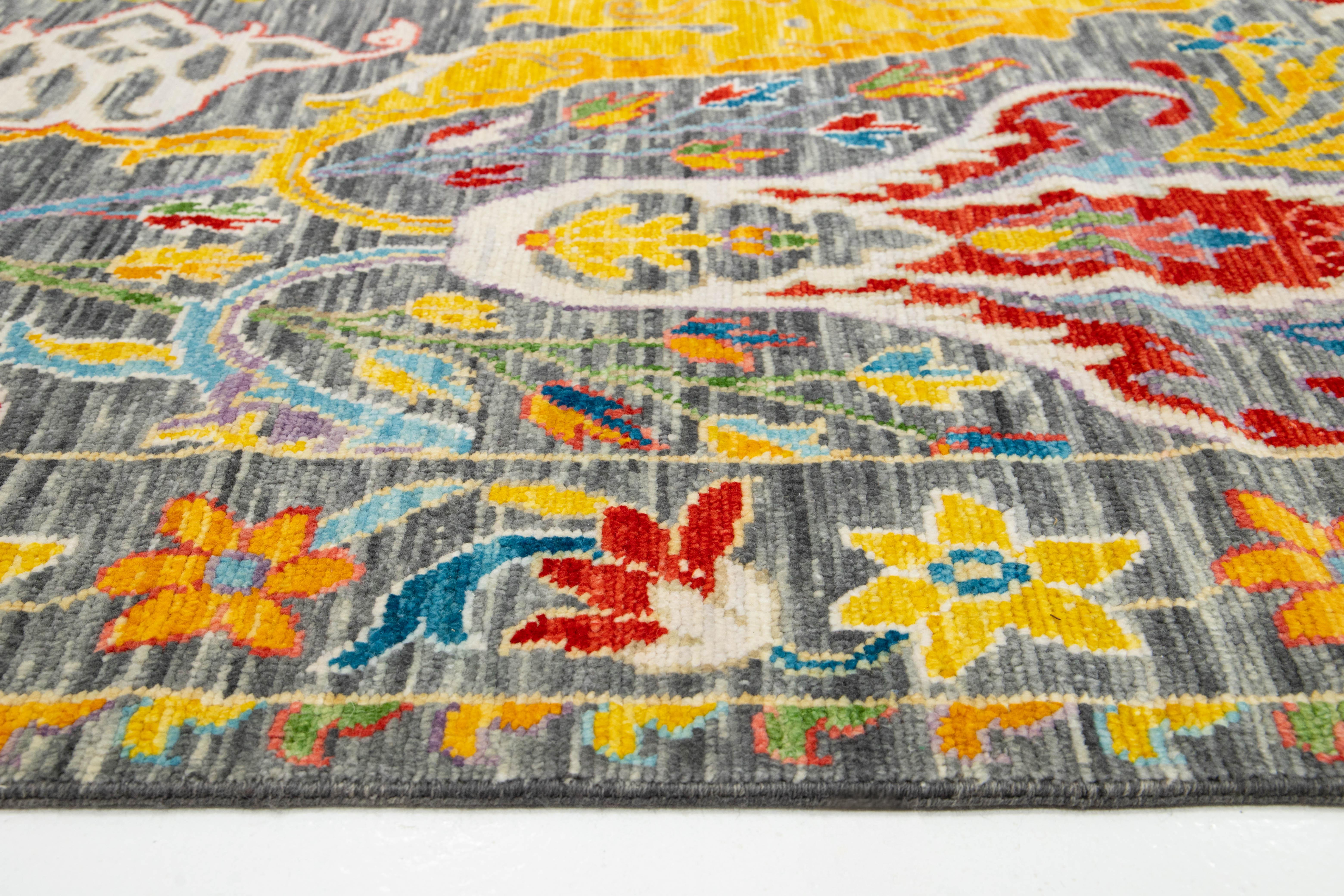 Indien 12 x 12 HandCrafted Oushak Style Wool Rug Handmade with Multicolored Design en vente