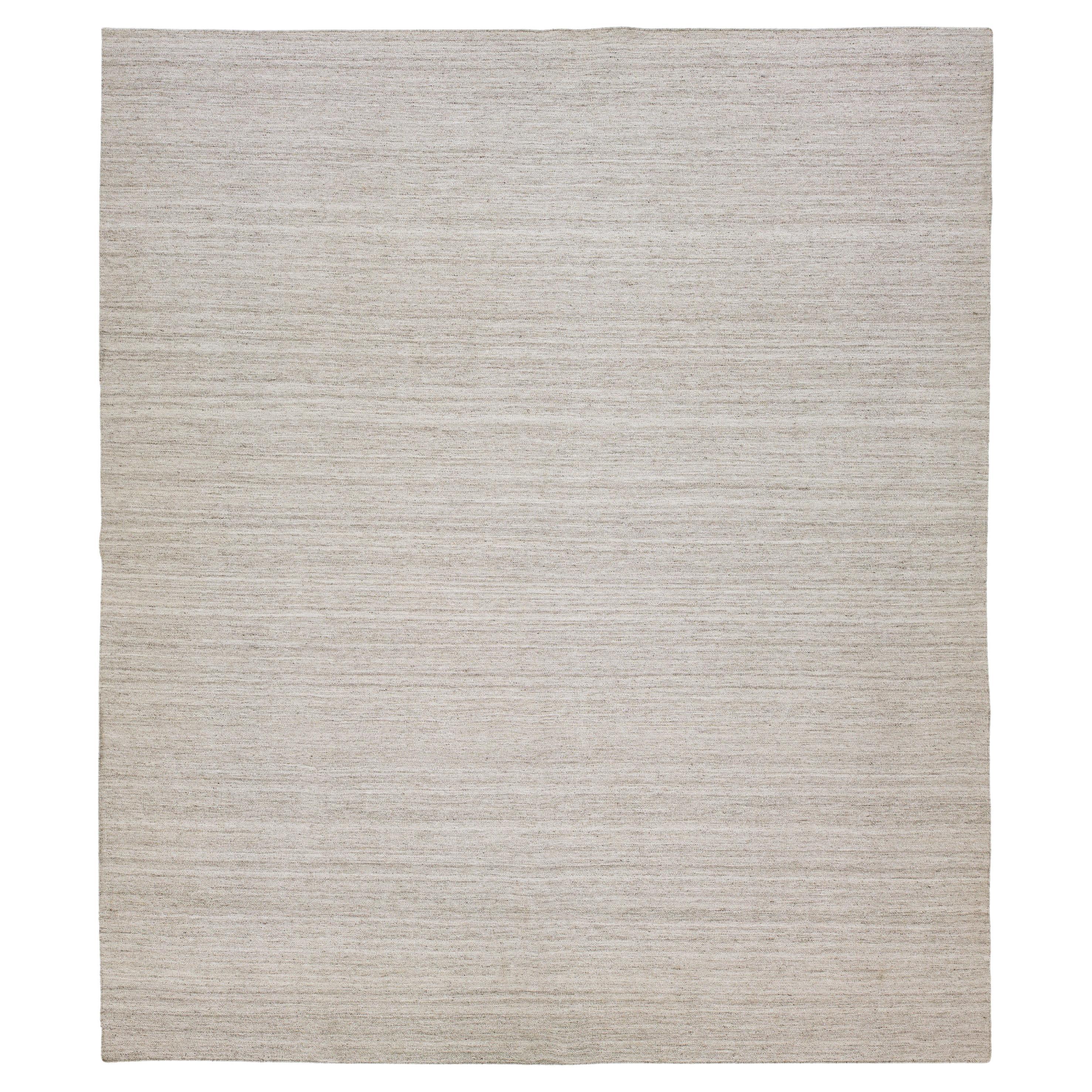 12 x 14 Modern gestaltet  Flachgewebter Kilim-Wollteppich in natürlicher Leinenfarbe im Angebot