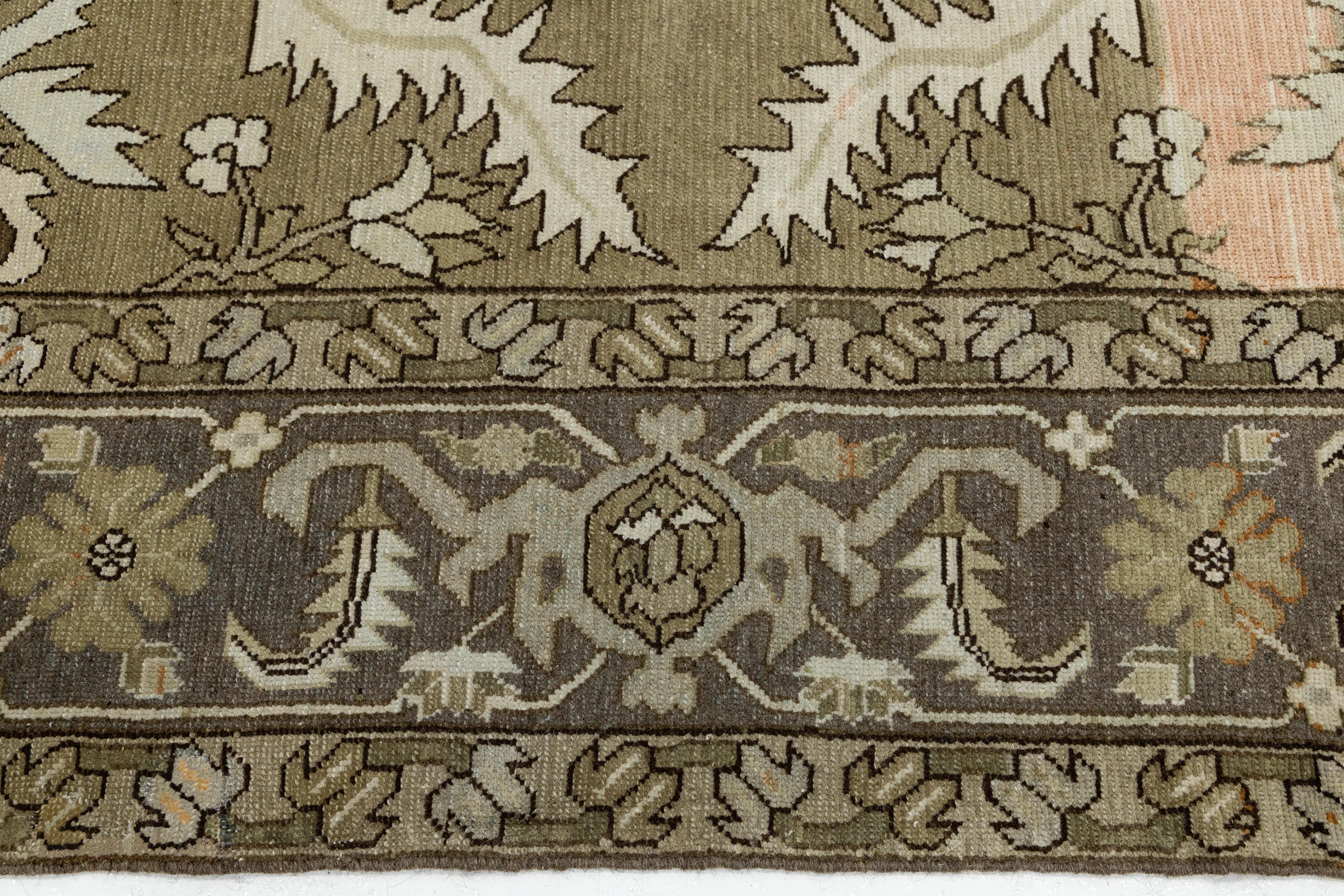 12 x 15 Antiker Malayer Teppich aus persischer Wolle  In erdigen Tönen mit Rankenmotiven im Angebot 4