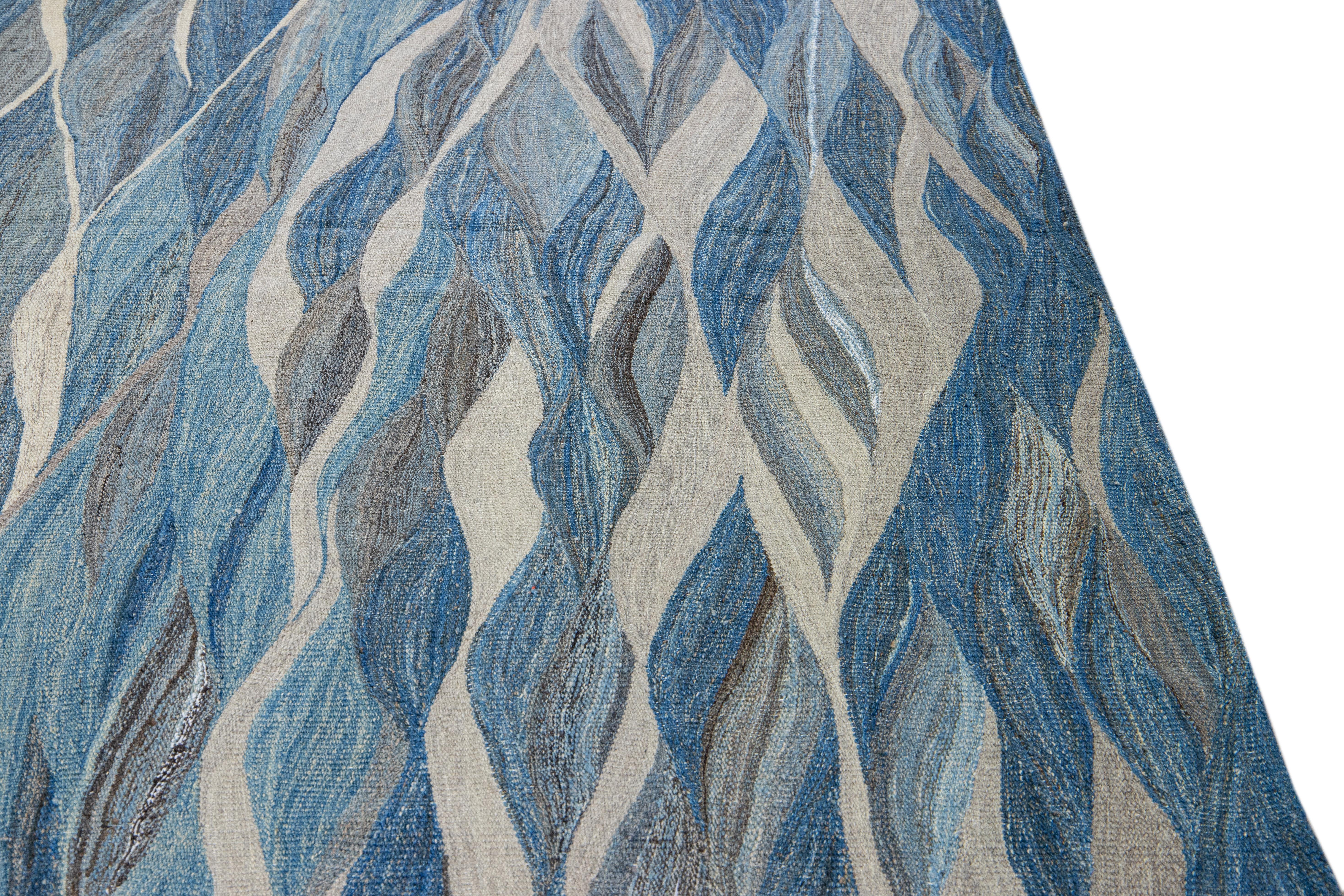 Contemporary 12 x 15 Blue Modern Flat-Weave Wool Rug With Abstract Design For Sale
