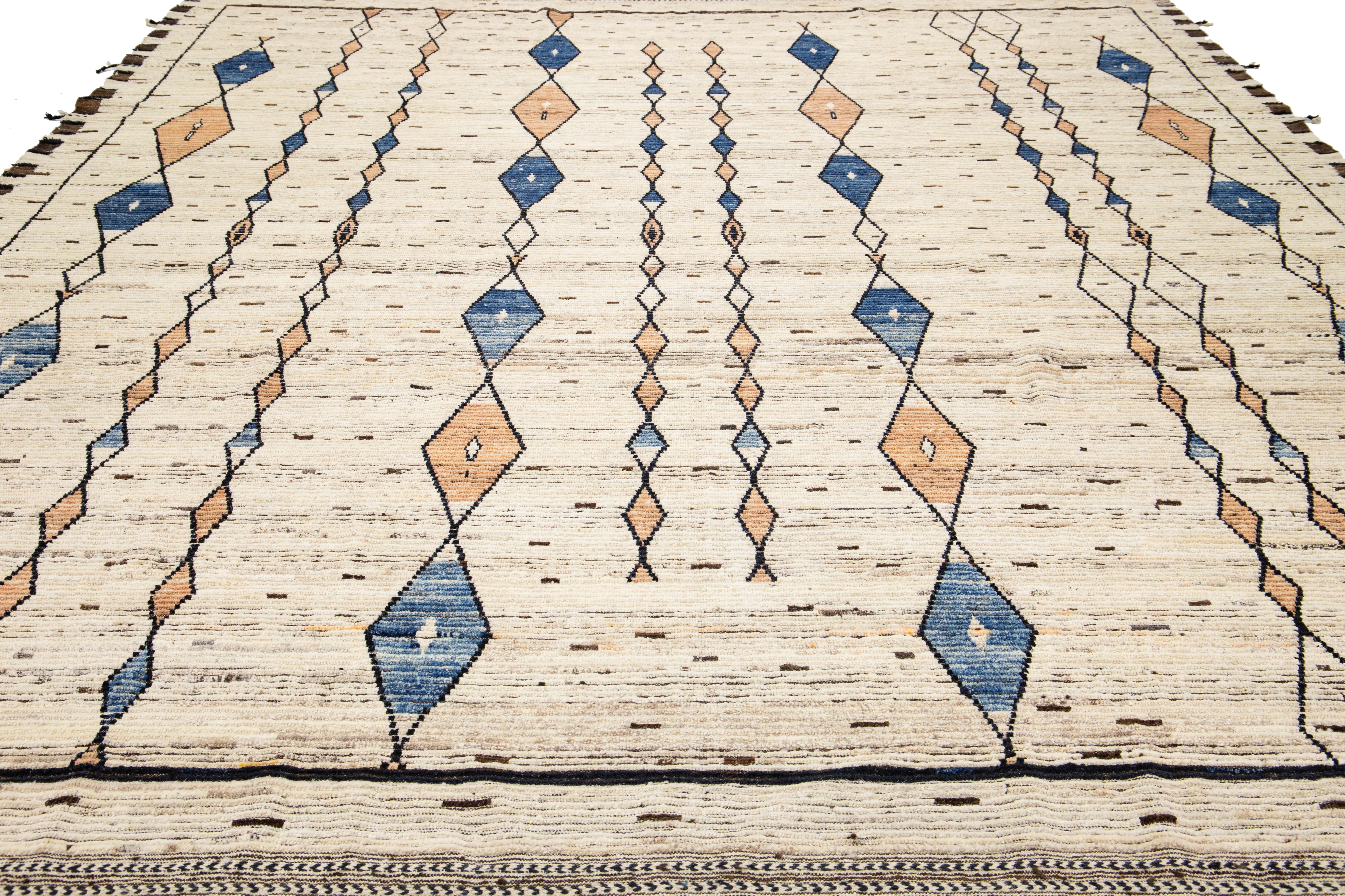 12 x 15 Alfombra Contemporánea de Lana Anudada a Mano Estilo Marroquí-Tribal Beige Siglo XXI y contemporáneo en venta