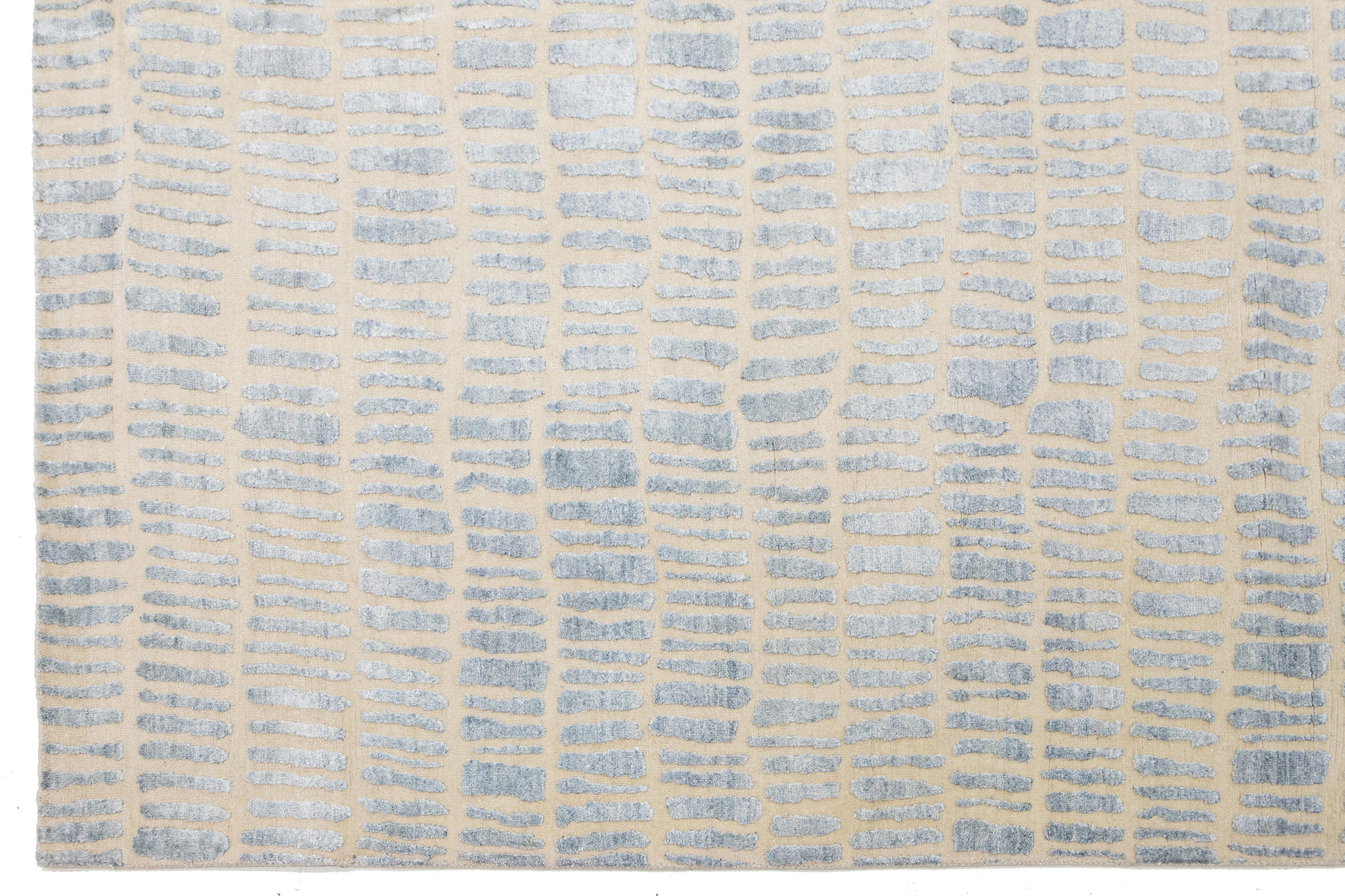 12 x 15 Alfombra contemporánea de lana y seda con diseño geométrico azul Anudado a mano en venta