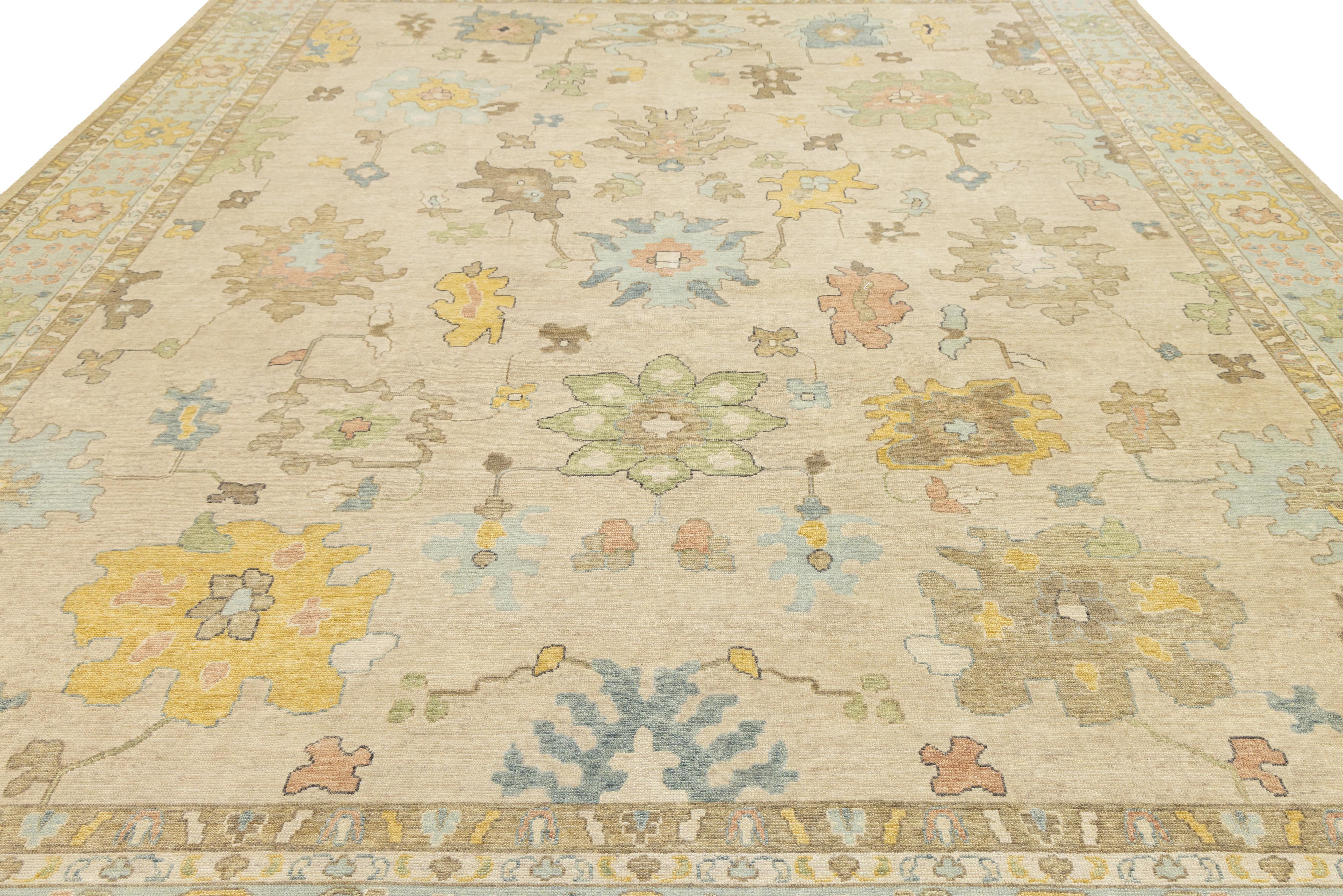 Laine 12 x 15 By Design Modern Floral Oushak Style Wool Rug Handmade In Beige en vente