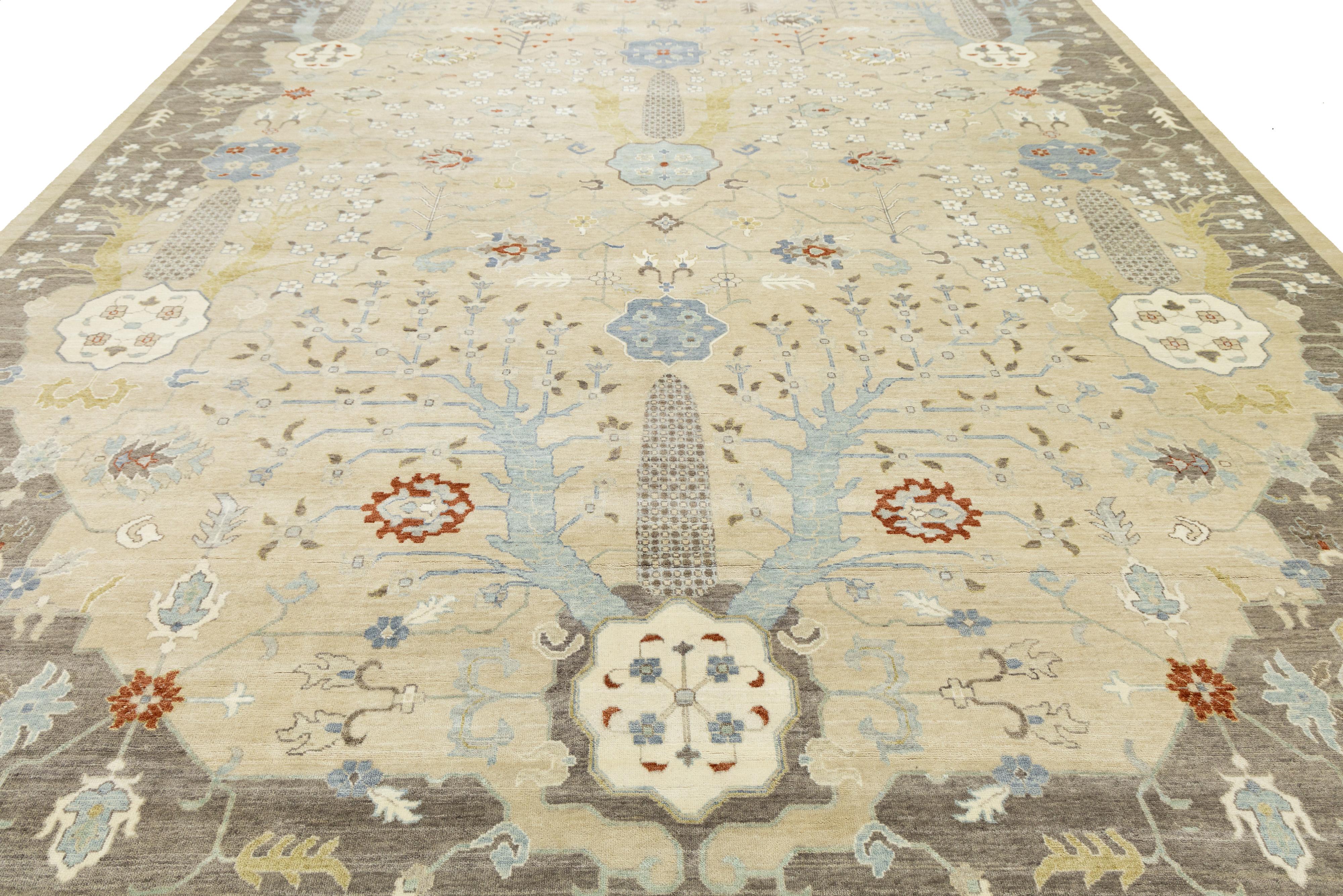 Lana 12 x 15 Tappeto di lana in stile Oushak moderno e floreale fatto a mano in beige in vendita