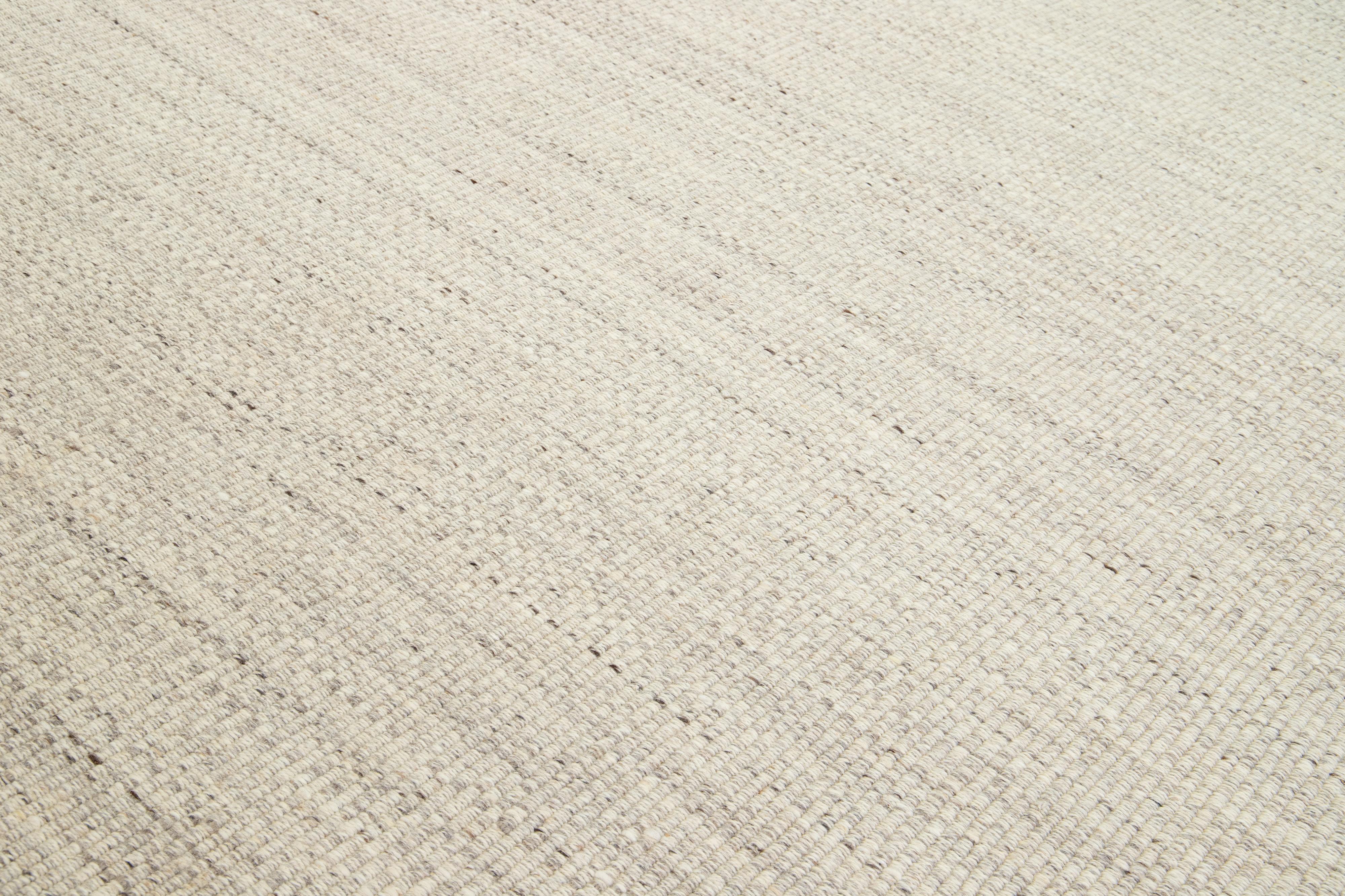 12 x 15  Tappeto moderno in lana beige a tessitura piatta con design geometrico in vendita 1